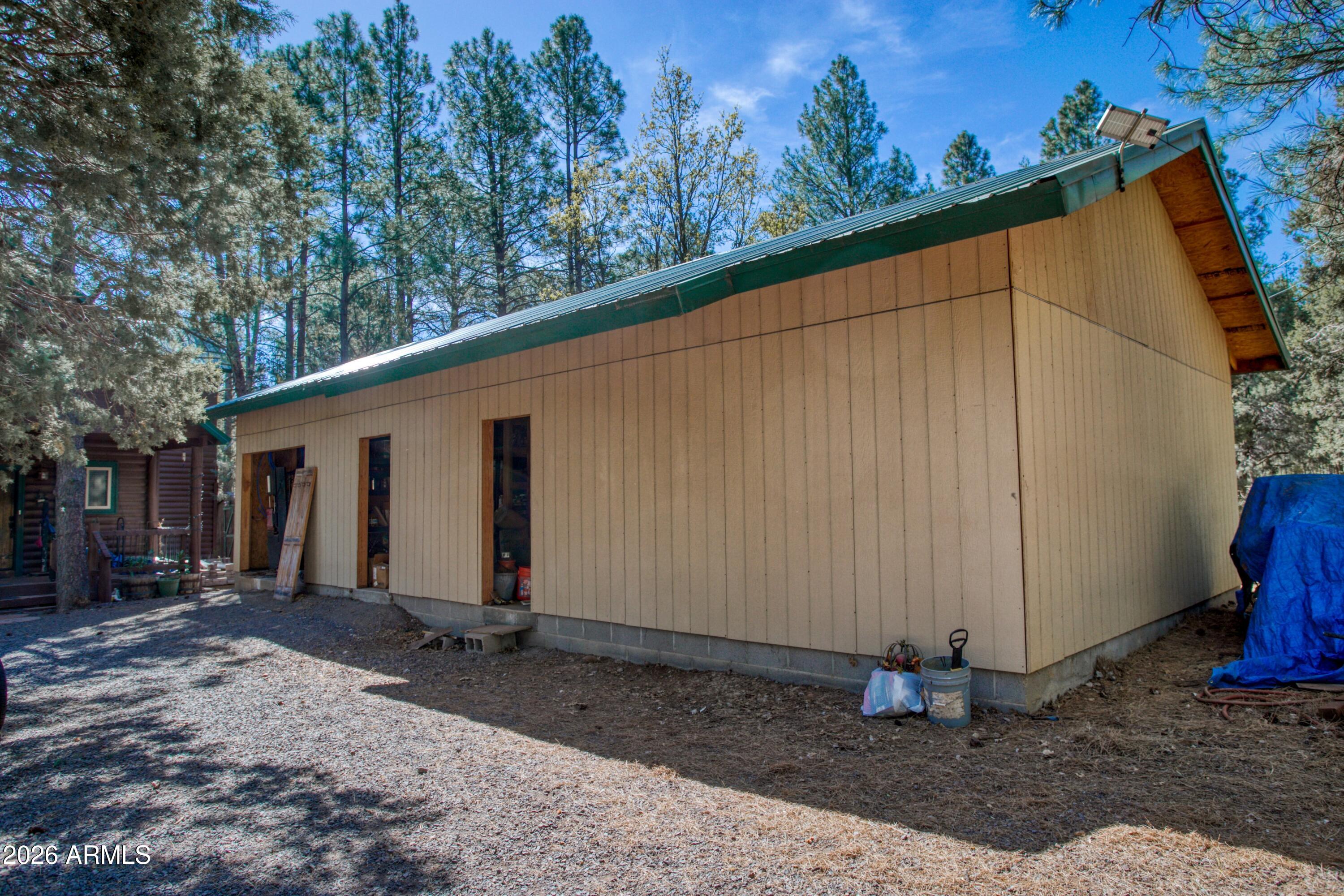 APACHE COVE AMD - Residential