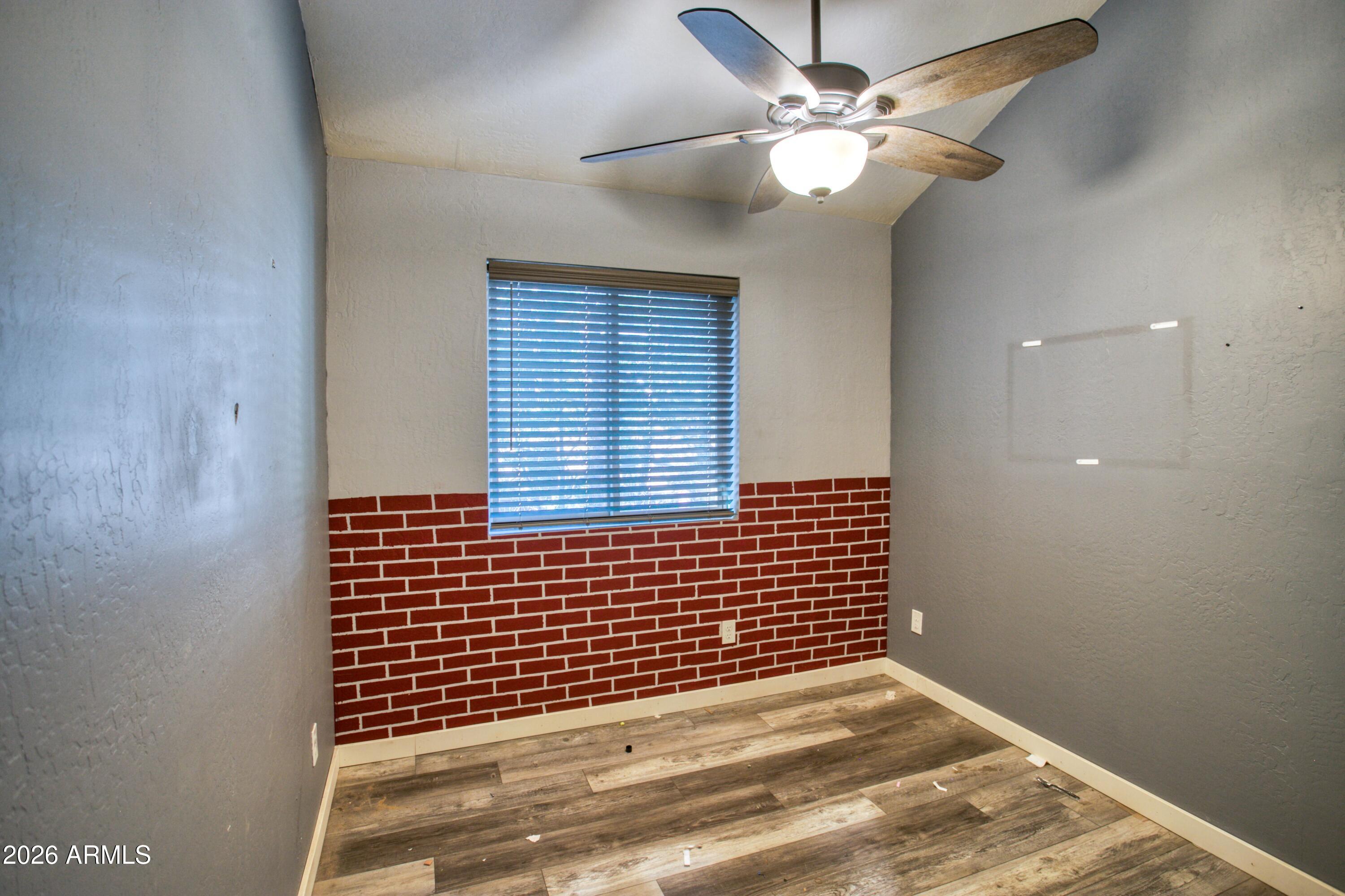 APACHE COVE AMD - Residential