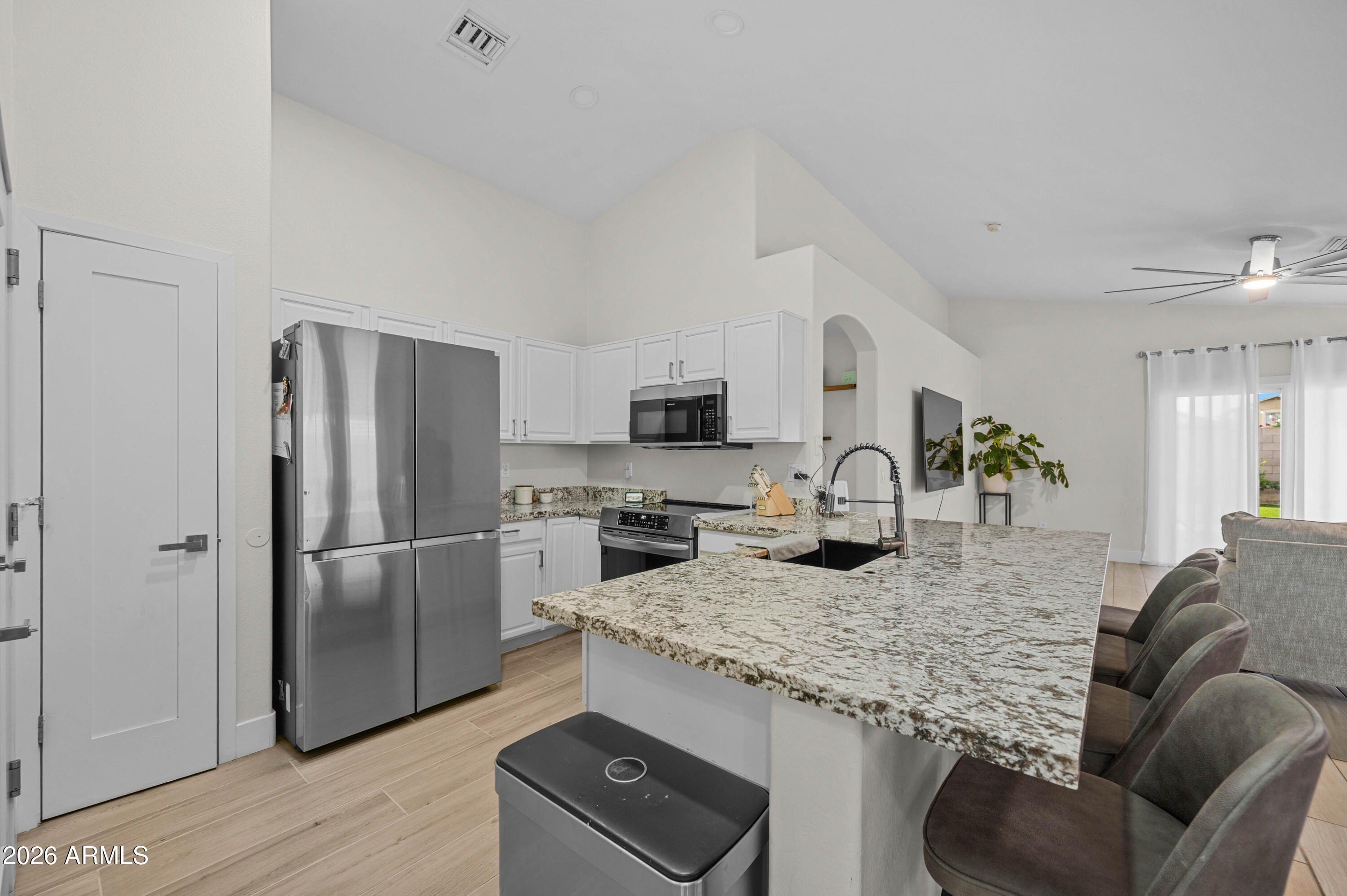PALM GARDENS - Residential