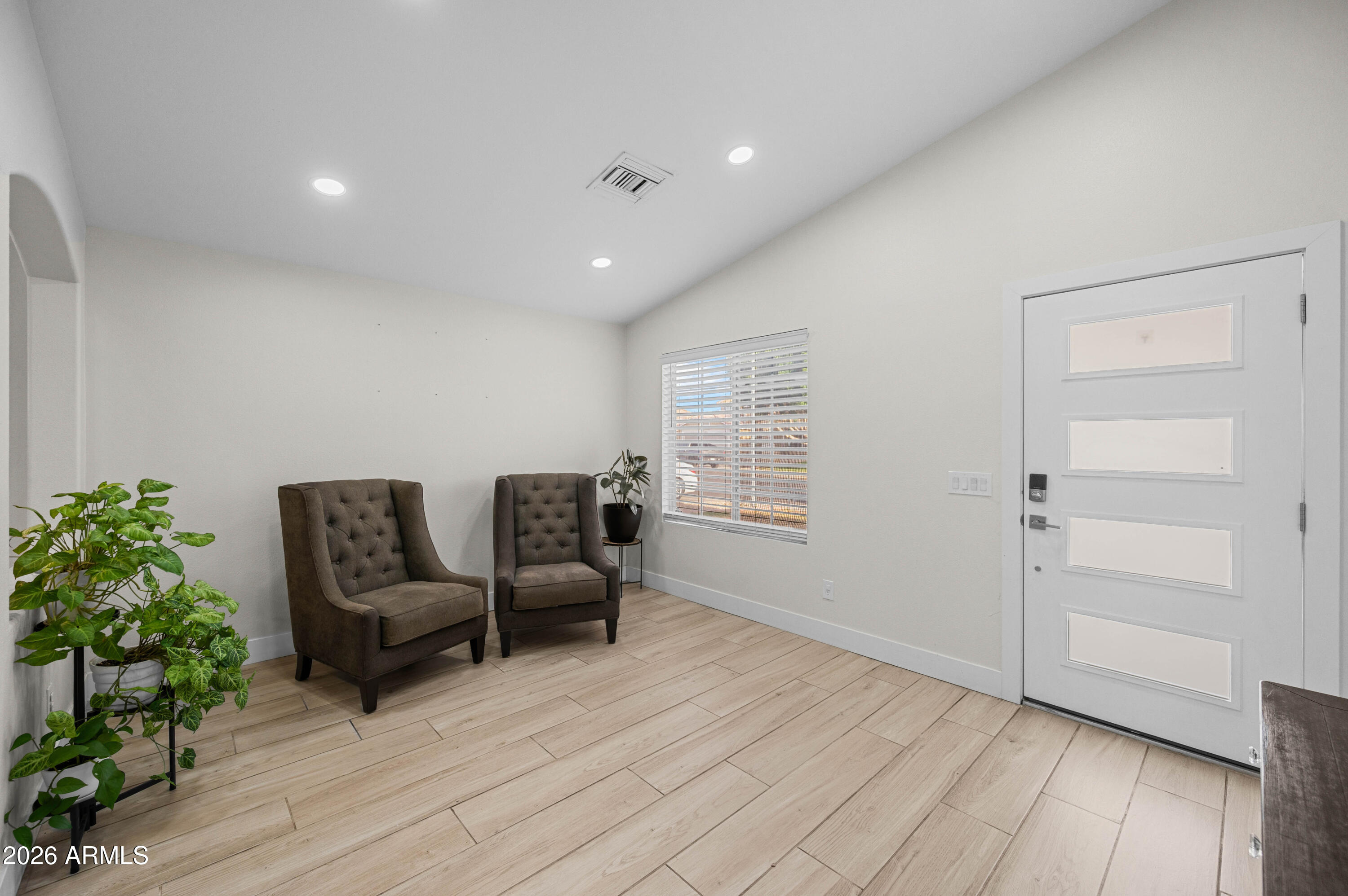 PALM GARDENS - Residential