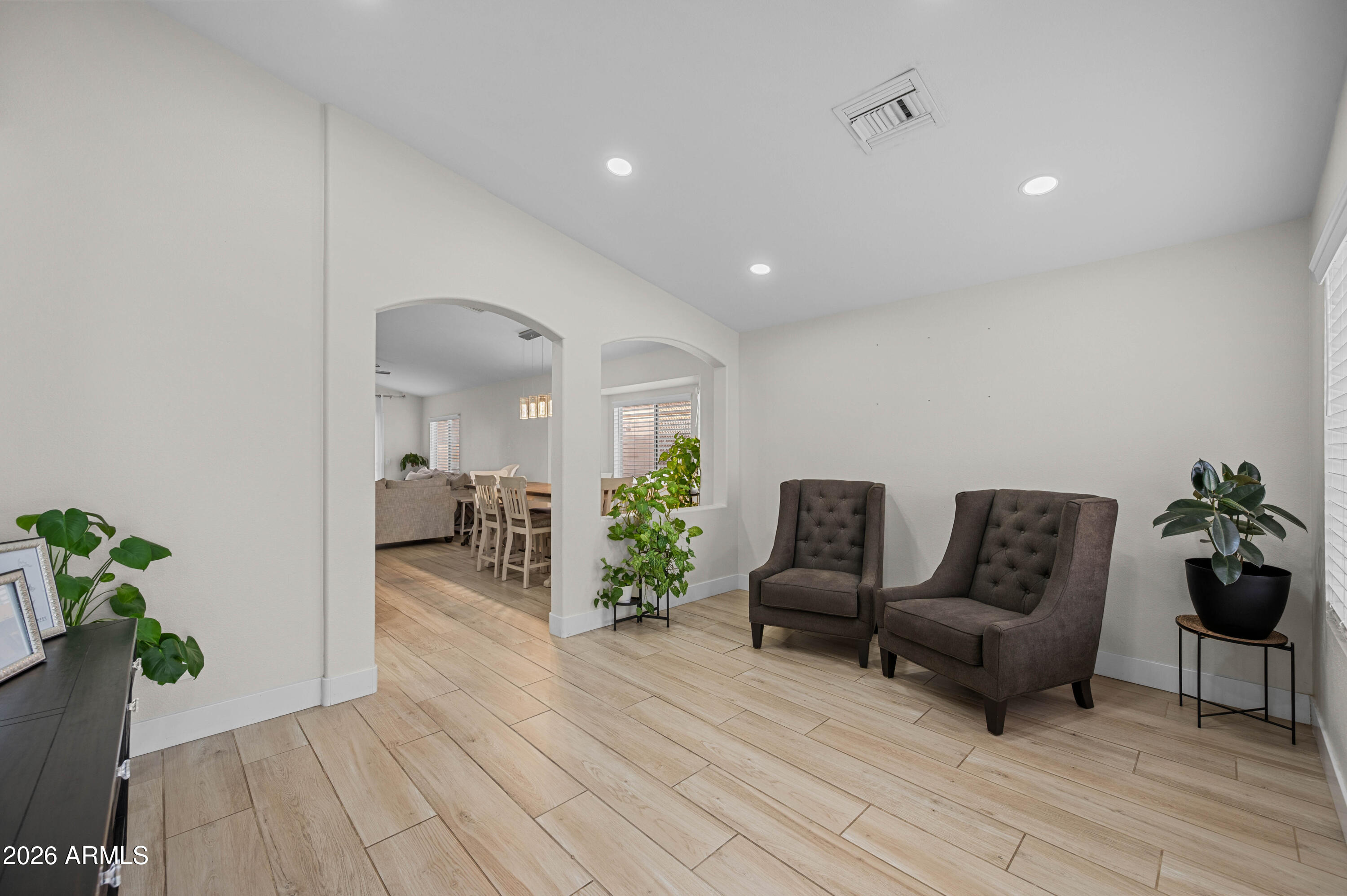 PALM GARDENS - Residential