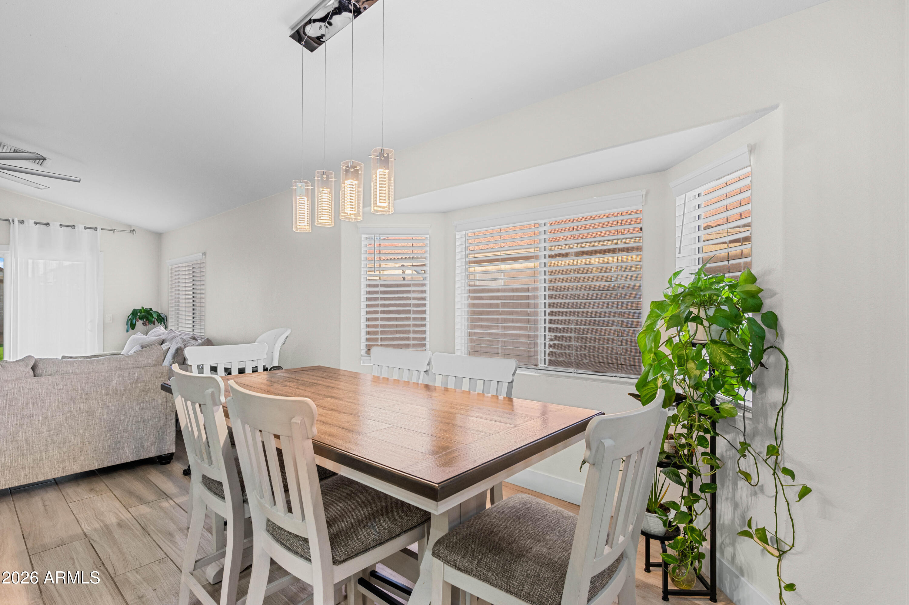 PALM GARDENS - Residential