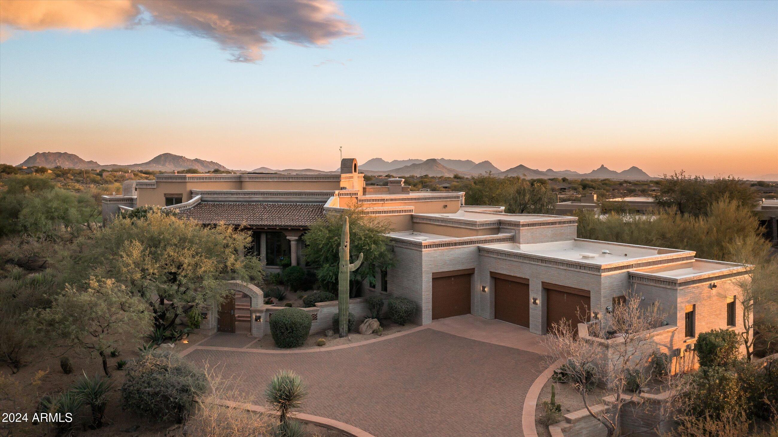 DESERT MOUNTAIN PHASE 1 UNIT 2 LOT 206-335 TR A - Residential