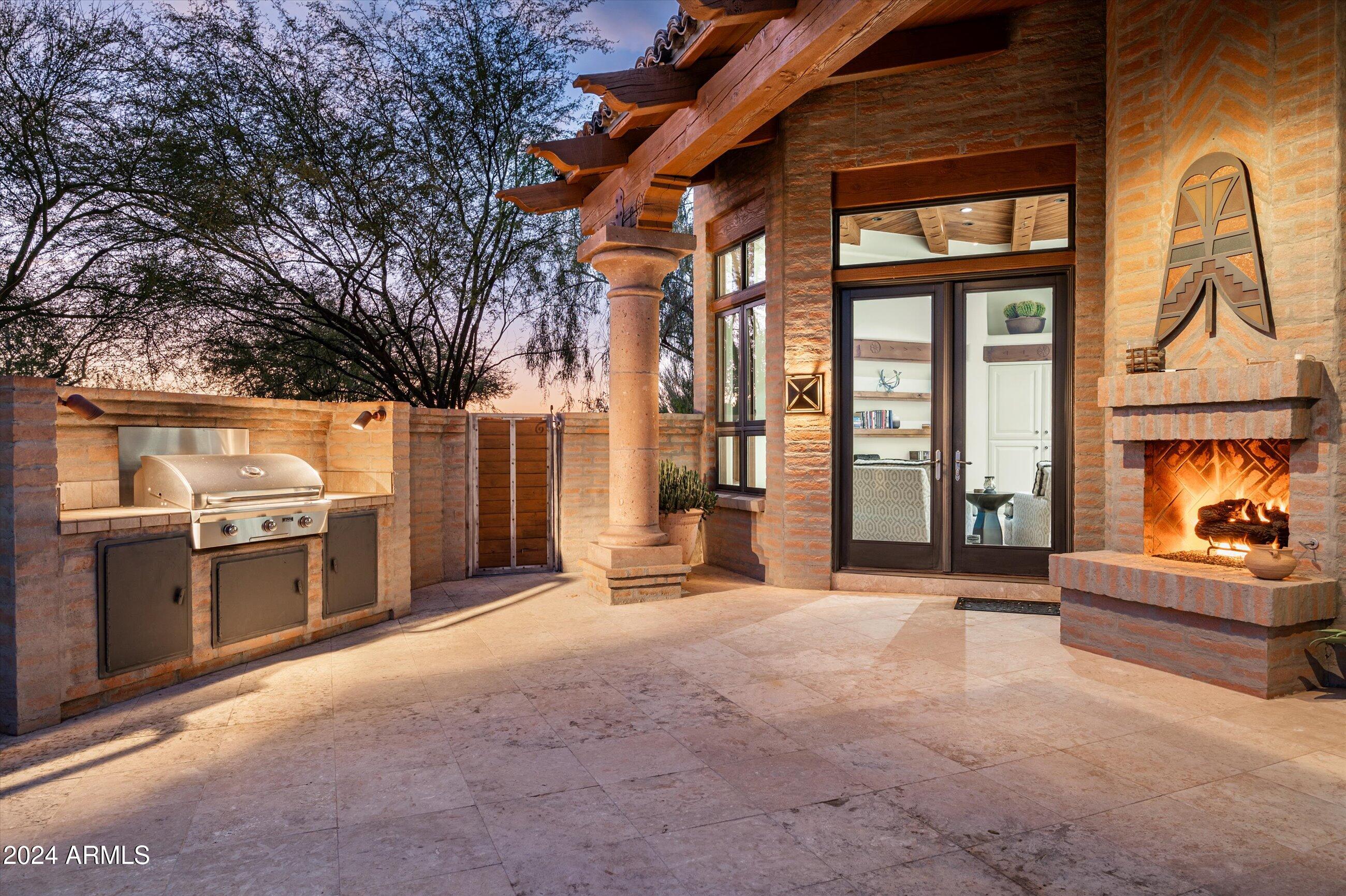 DESERT MOUNTAIN PHASE 1 UNIT 2 LOT 206-335 TR A - Residential