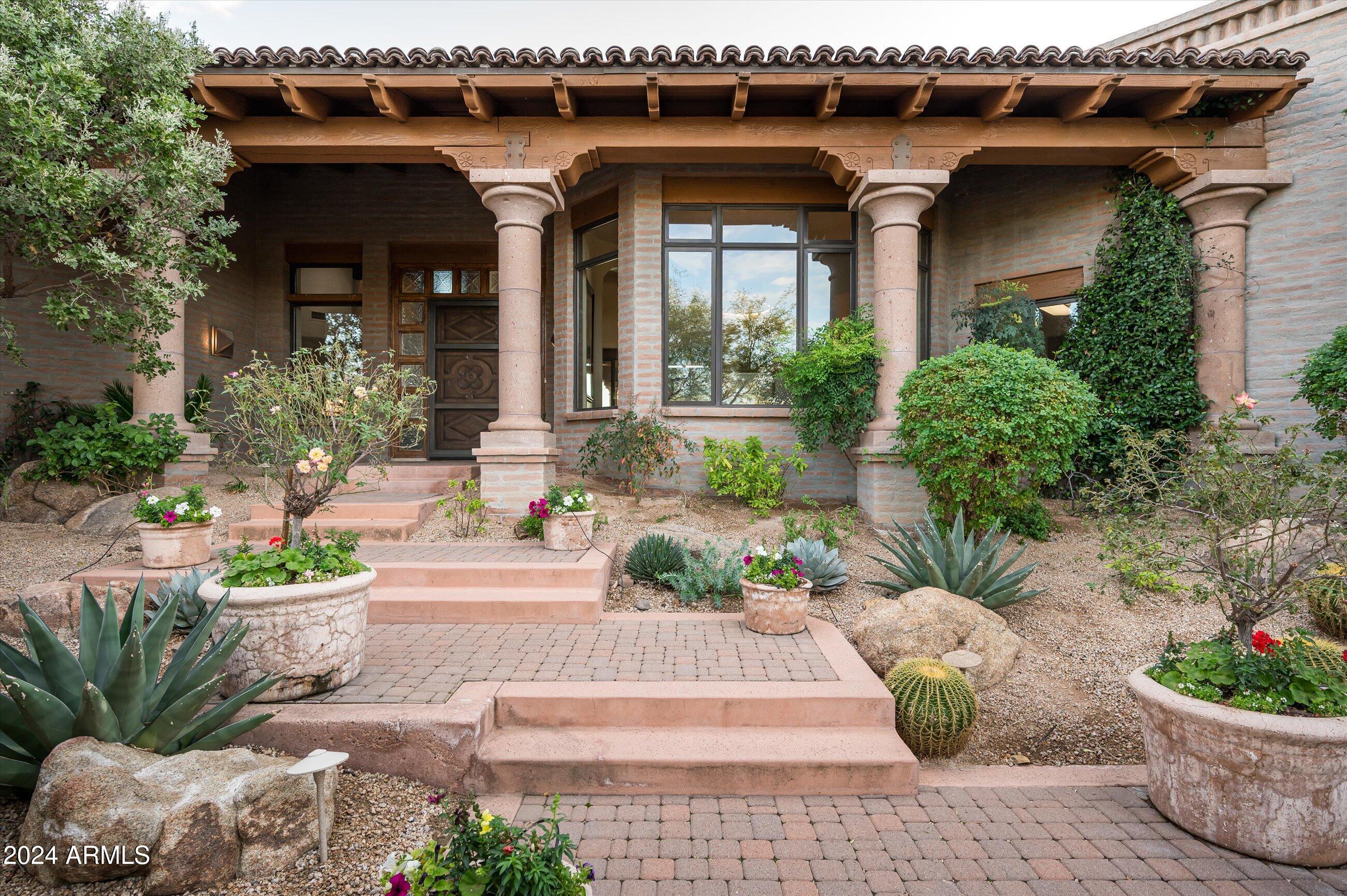 DESERT MOUNTAIN PHASE 1 UNIT 2 LOT 206-335 TR A - Residential