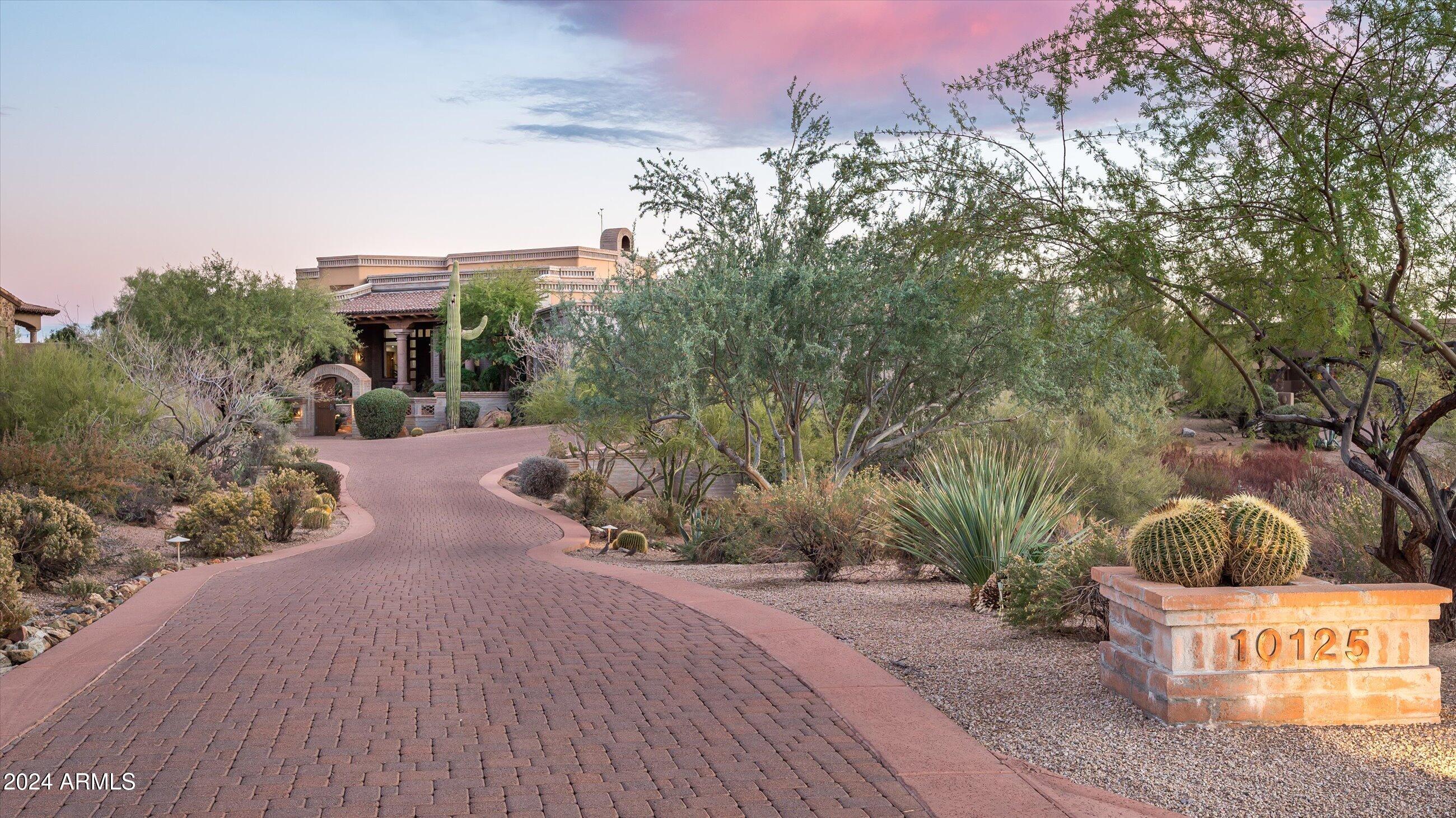 DESERT MOUNTAIN PHASE 1 UNIT 2 LOT 206-335 TR A - Residential