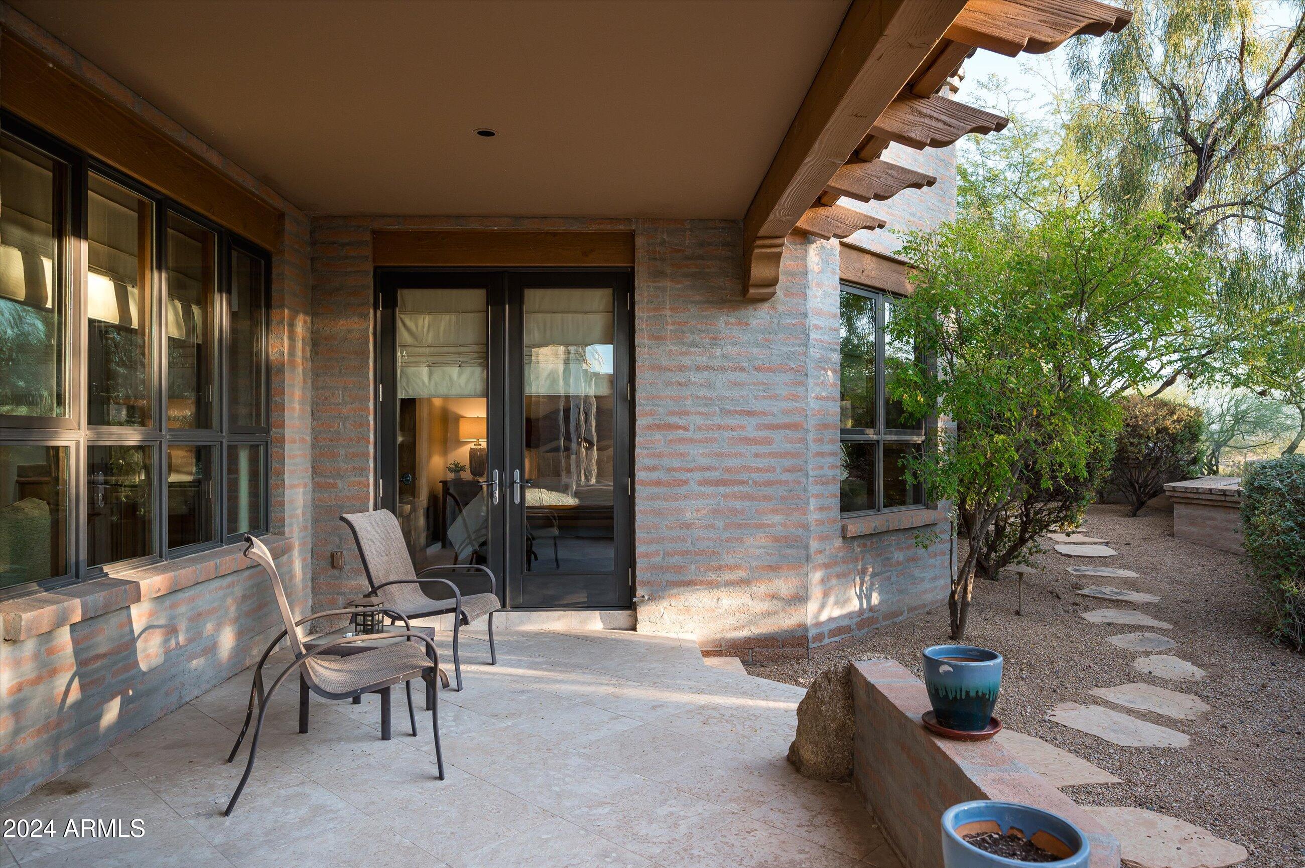 DESERT MOUNTAIN PHASE 1 UNIT 2 LOT 206-335 TR A - Residential