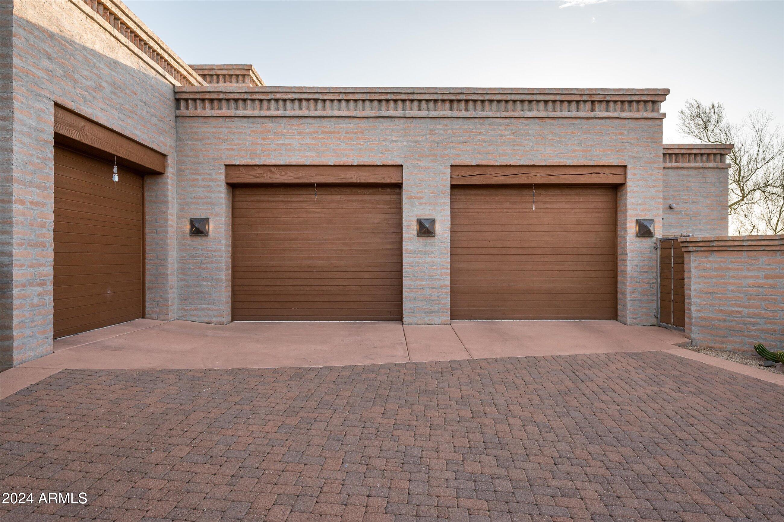 DESERT MOUNTAIN PHASE 1 UNIT 2 LOT 206-335 TR A - Residential