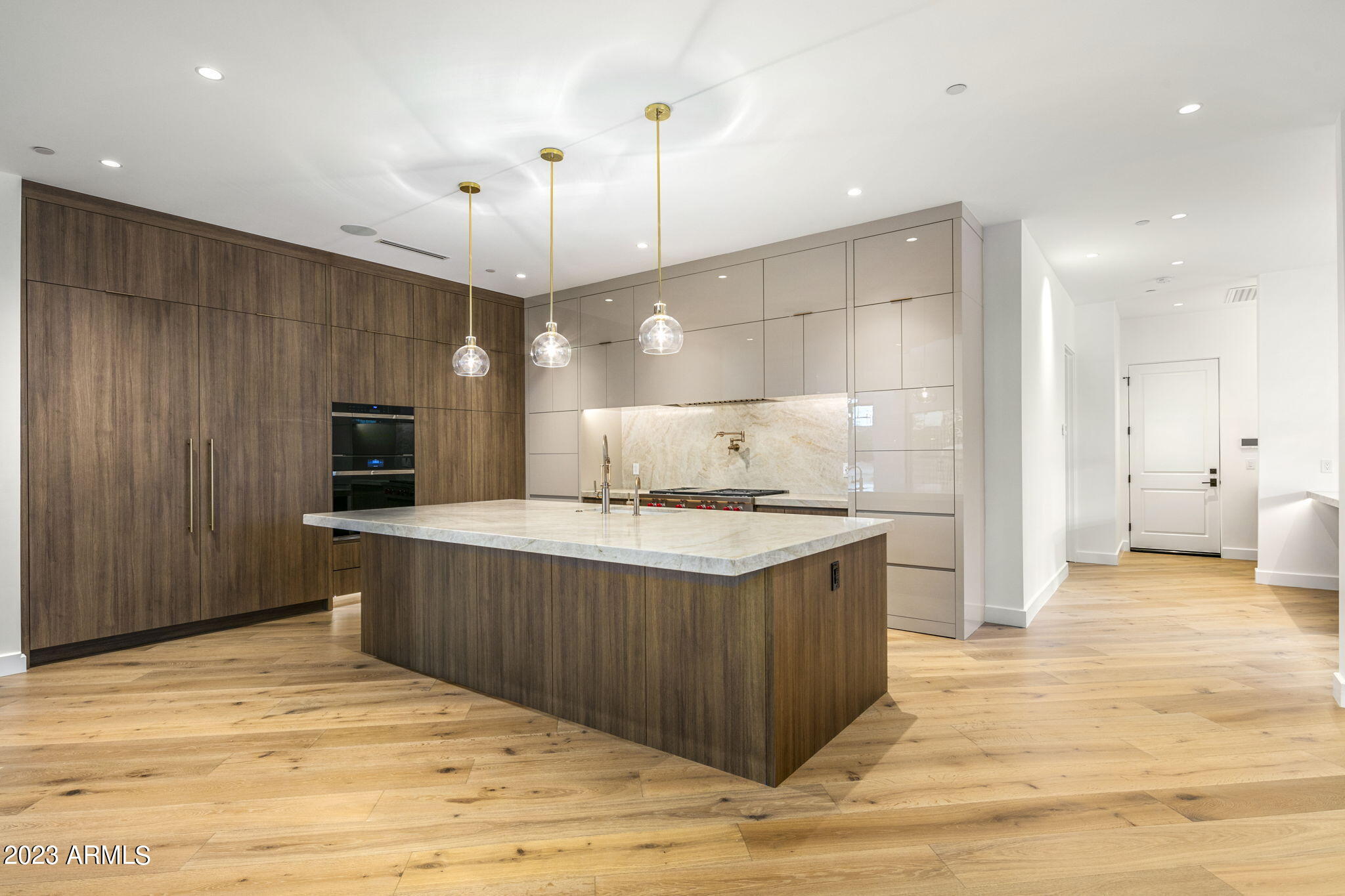 SUNBURST FARMS EAST 5 - Residential