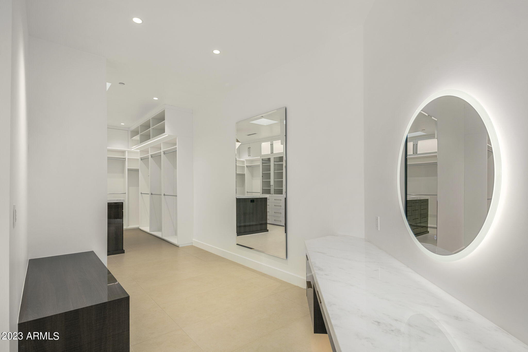 SUNBURST FARMS EAST 5 - Residential