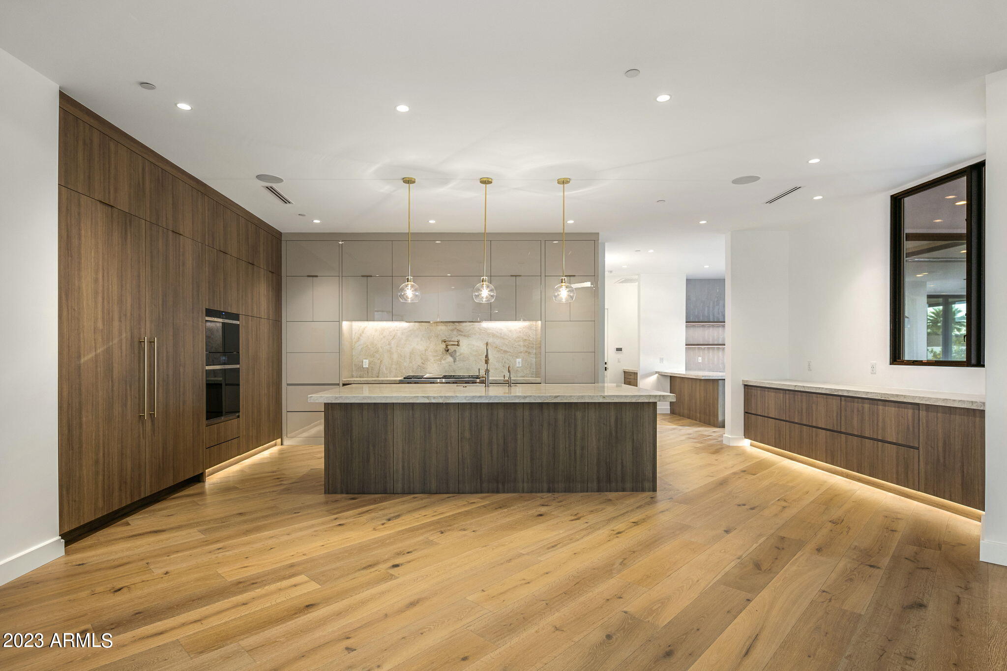 SUNBURST FARMS EAST 5 - Residential