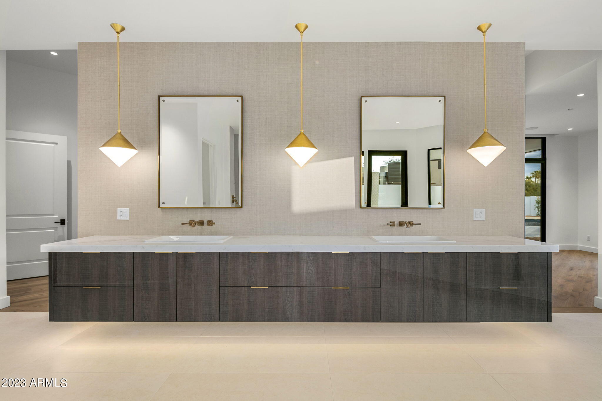 SUNBURST FARMS EAST 5 - Residential