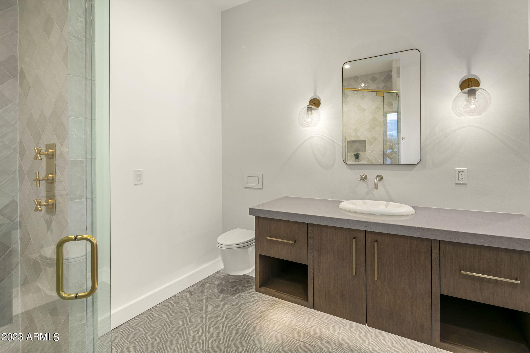 SUNBURST FARMS EAST 5 - Residential