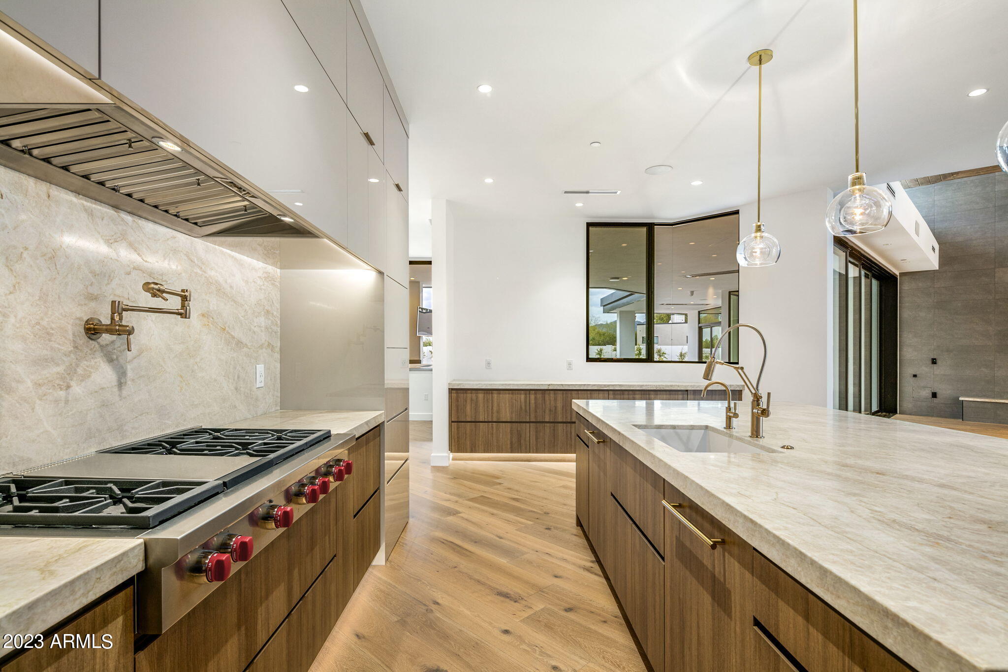 SUNBURST FARMS EAST 5 - Residential