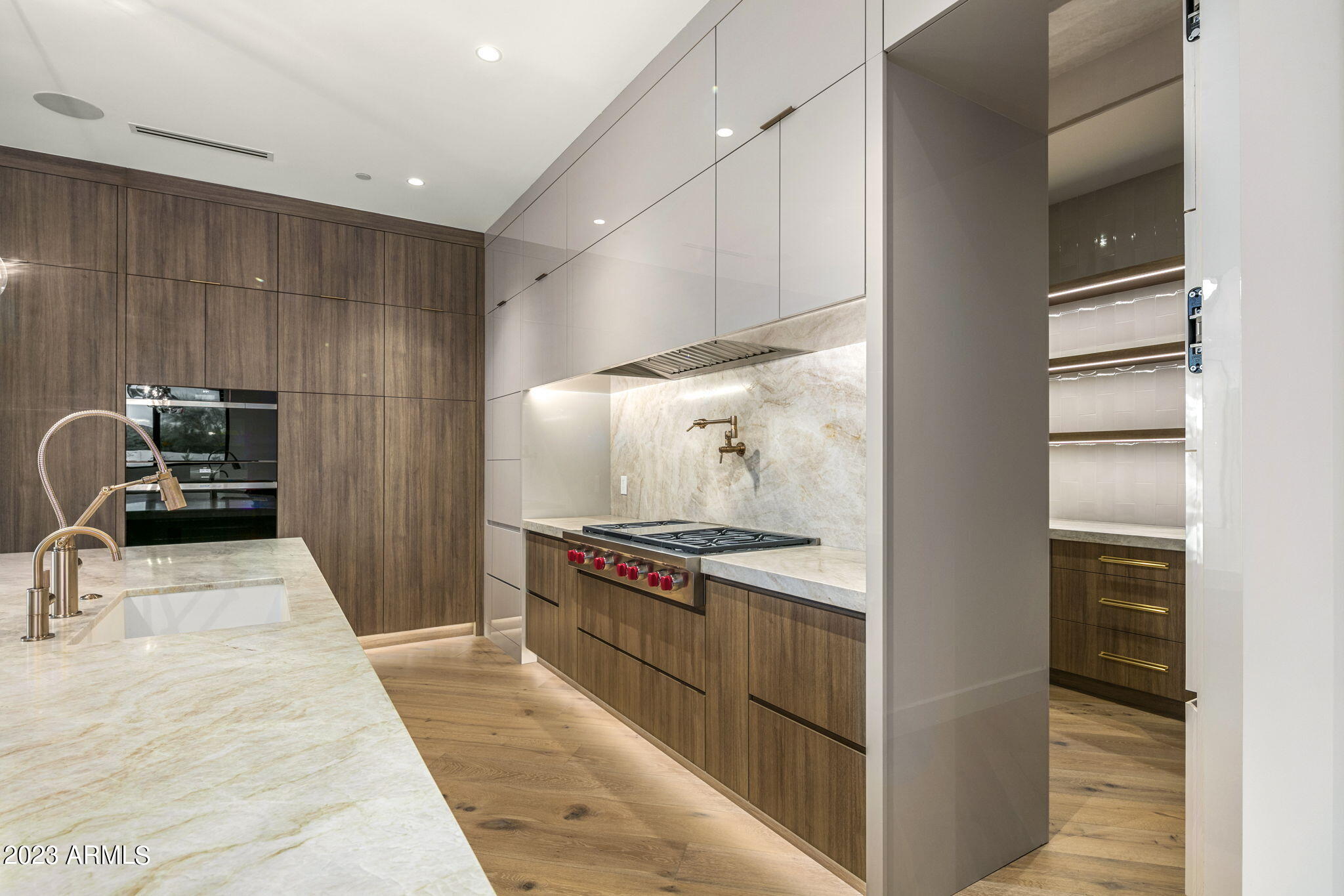 SUNBURST FARMS EAST 5 - Residential