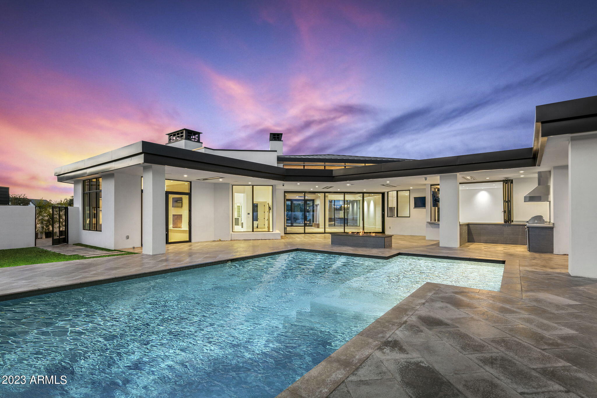 SUNBURST FARMS EAST 5 - Residential