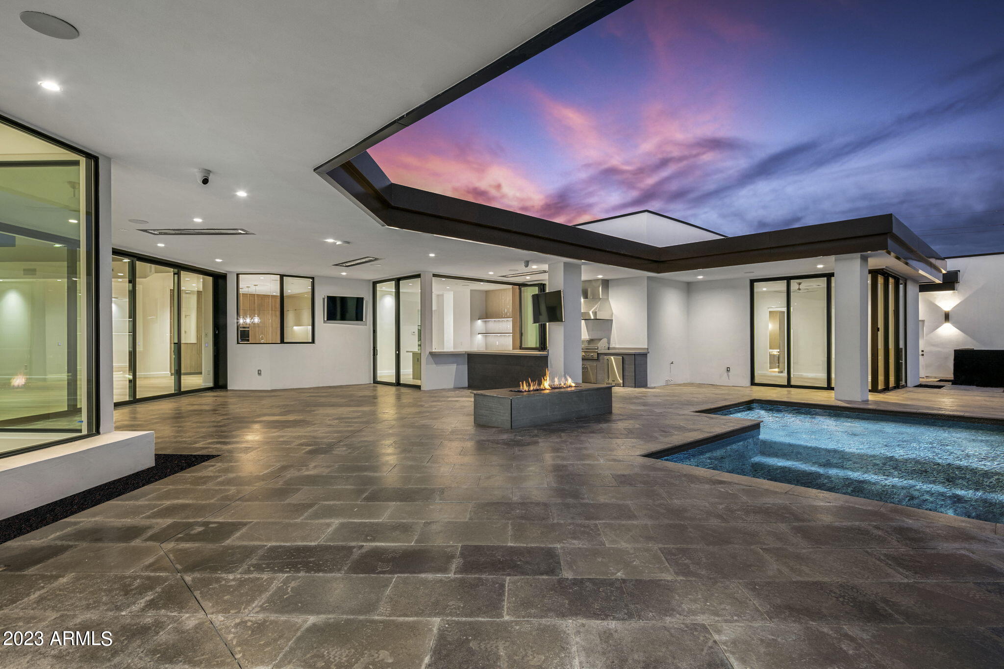 SUNBURST FARMS EAST 5 - Residential