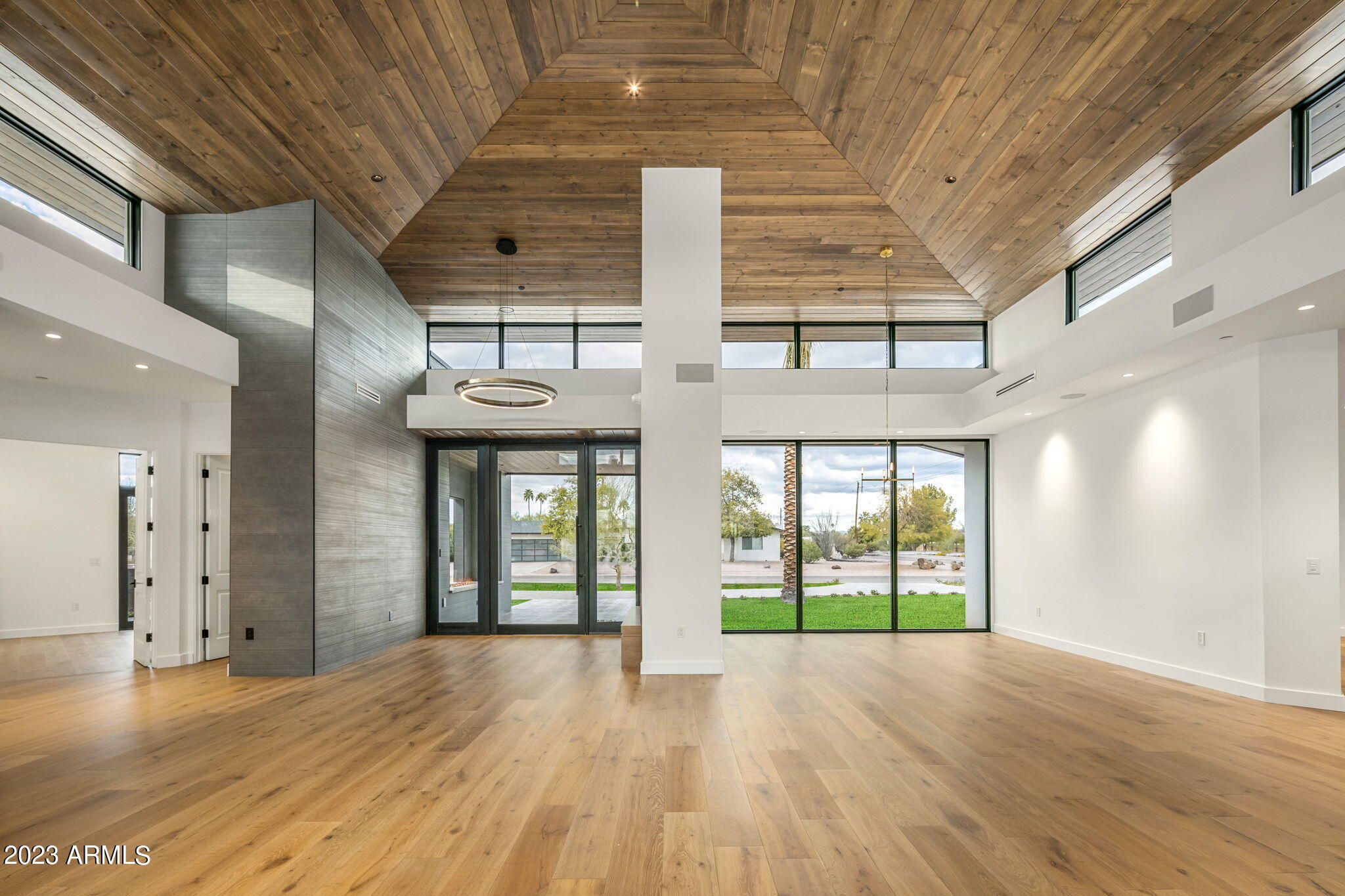 SUNBURST FARMS EAST 5 - Residential