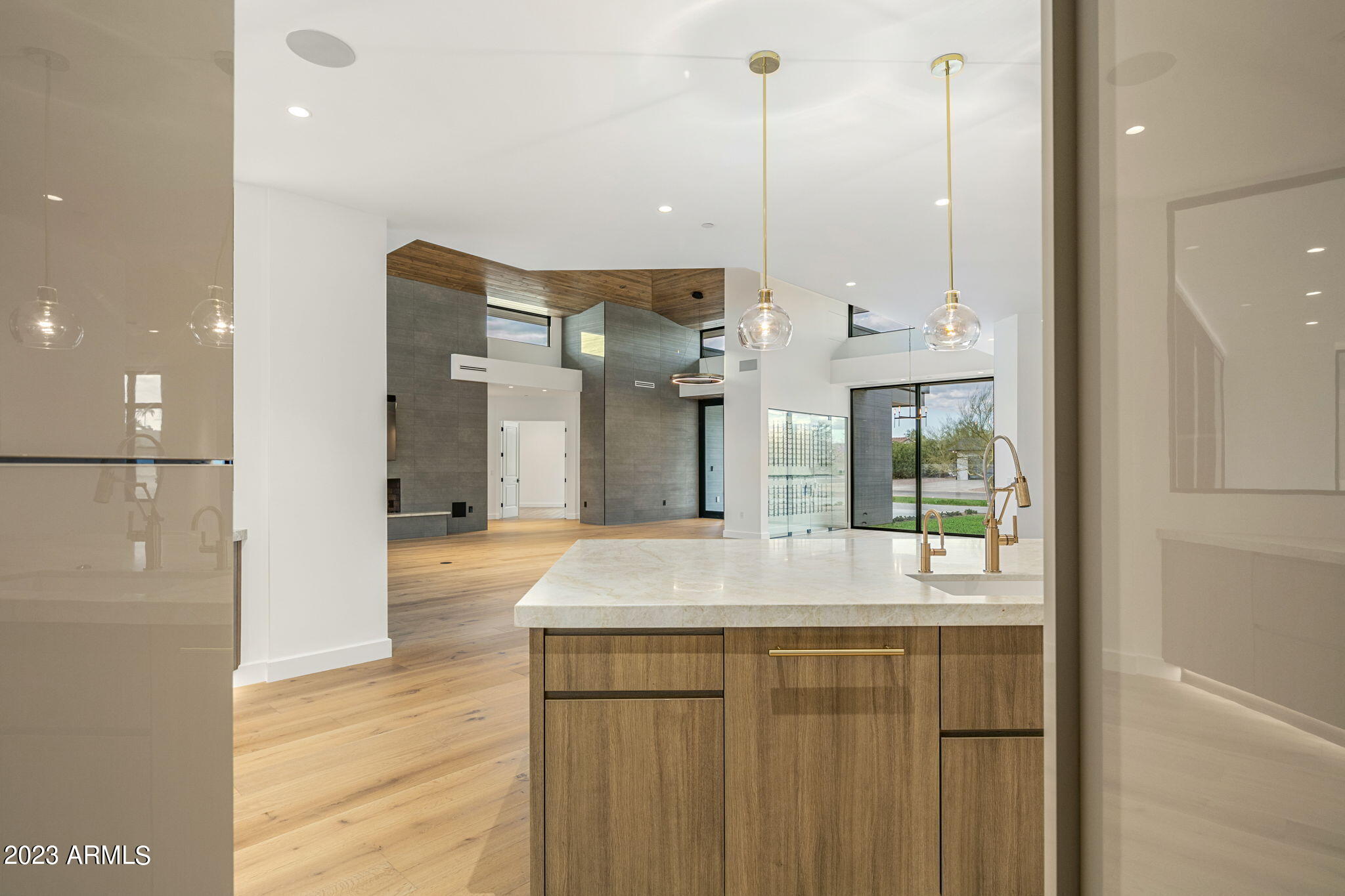 SUNBURST FARMS EAST 5 - Residential