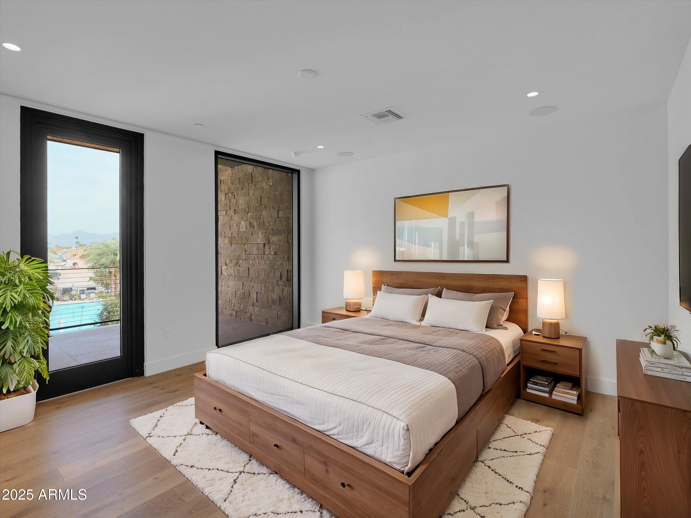 ASCENT AT THE PHOENICIAN MOUNTAINSIDE CONDOMINIUMS - Residential