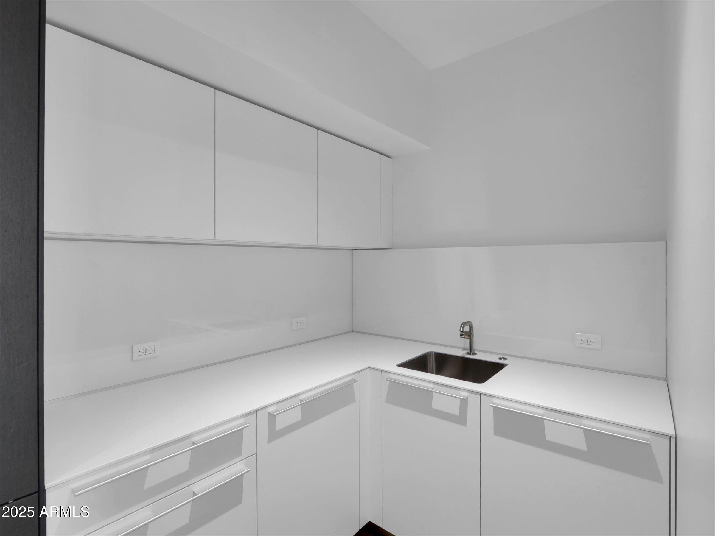 ASCENT AT THE PHOENICIAN MOUNTAINSIDE CONDOMINIUMS - Residential