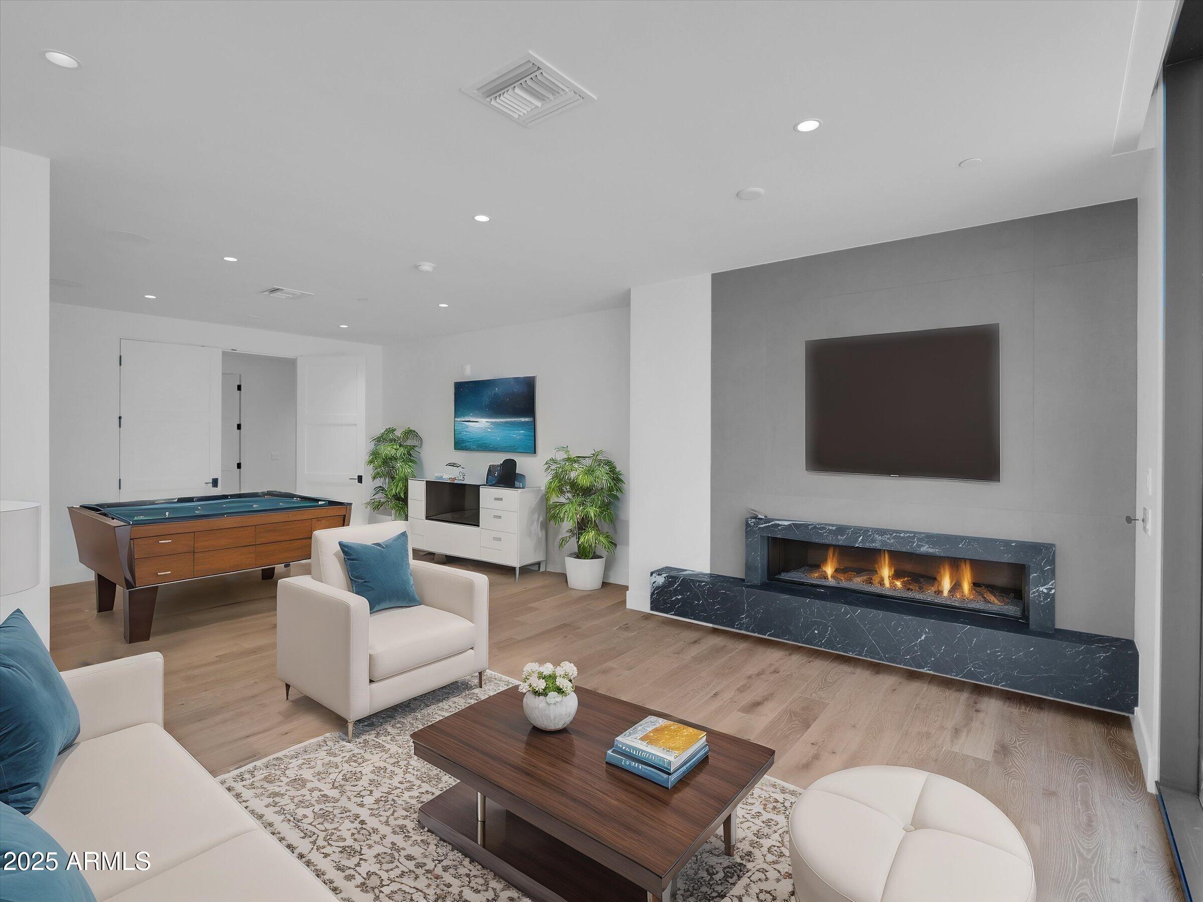 ASCENT AT THE PHOENICIAN MOUNTAINSIDE CONDOMINIUMS - Residential