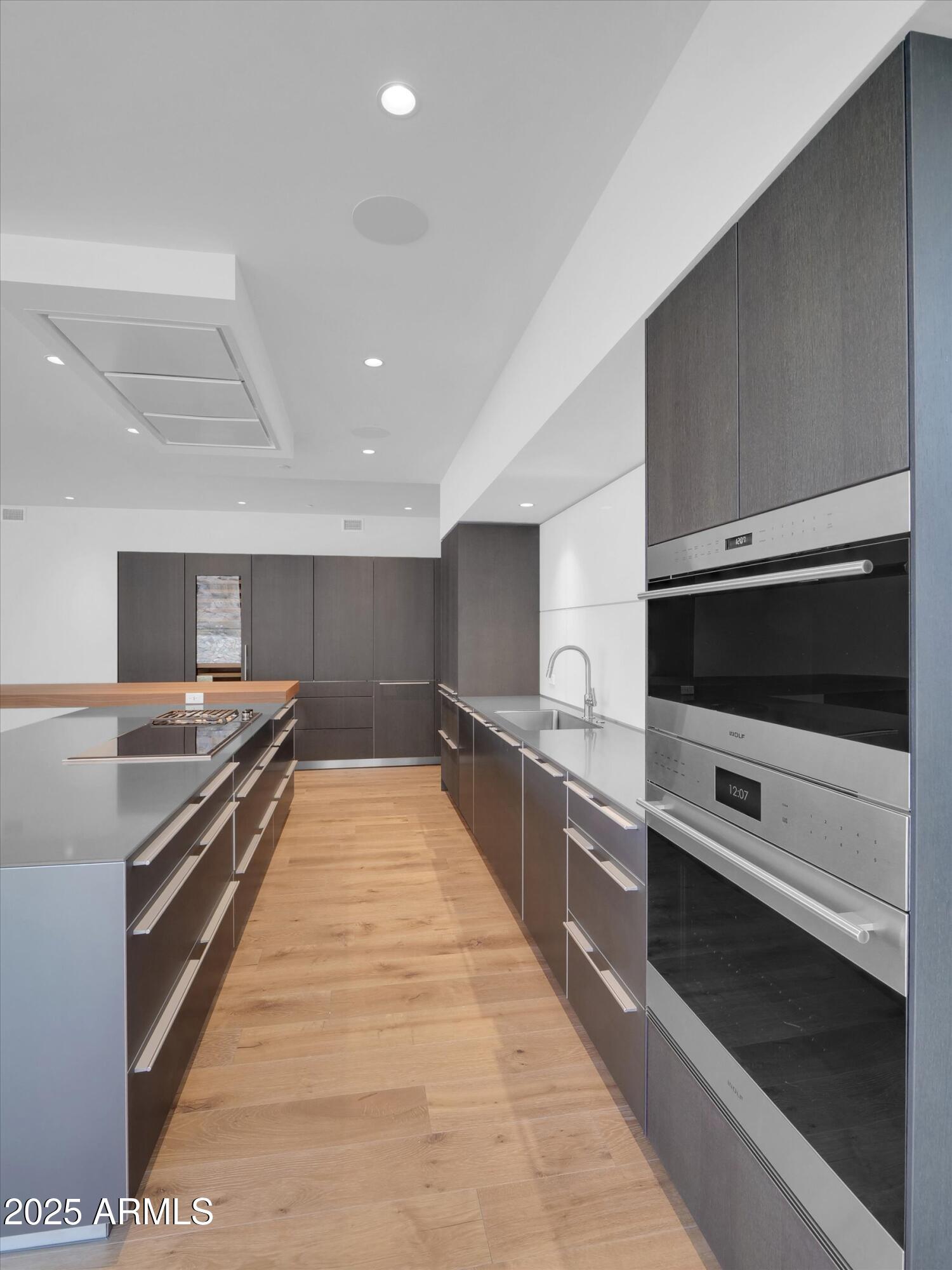 ASCENT AT THE PHOENICIAN MOUNTAINSIDE CONDOMINIUMS - Residential