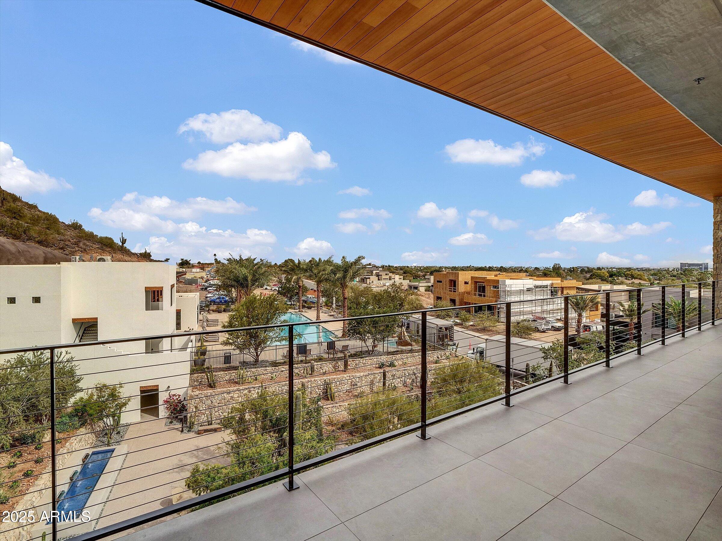 ASCENT AT THE PHOENICIAN MOUNTAINSIDE CONDOMINIUMS - Residential