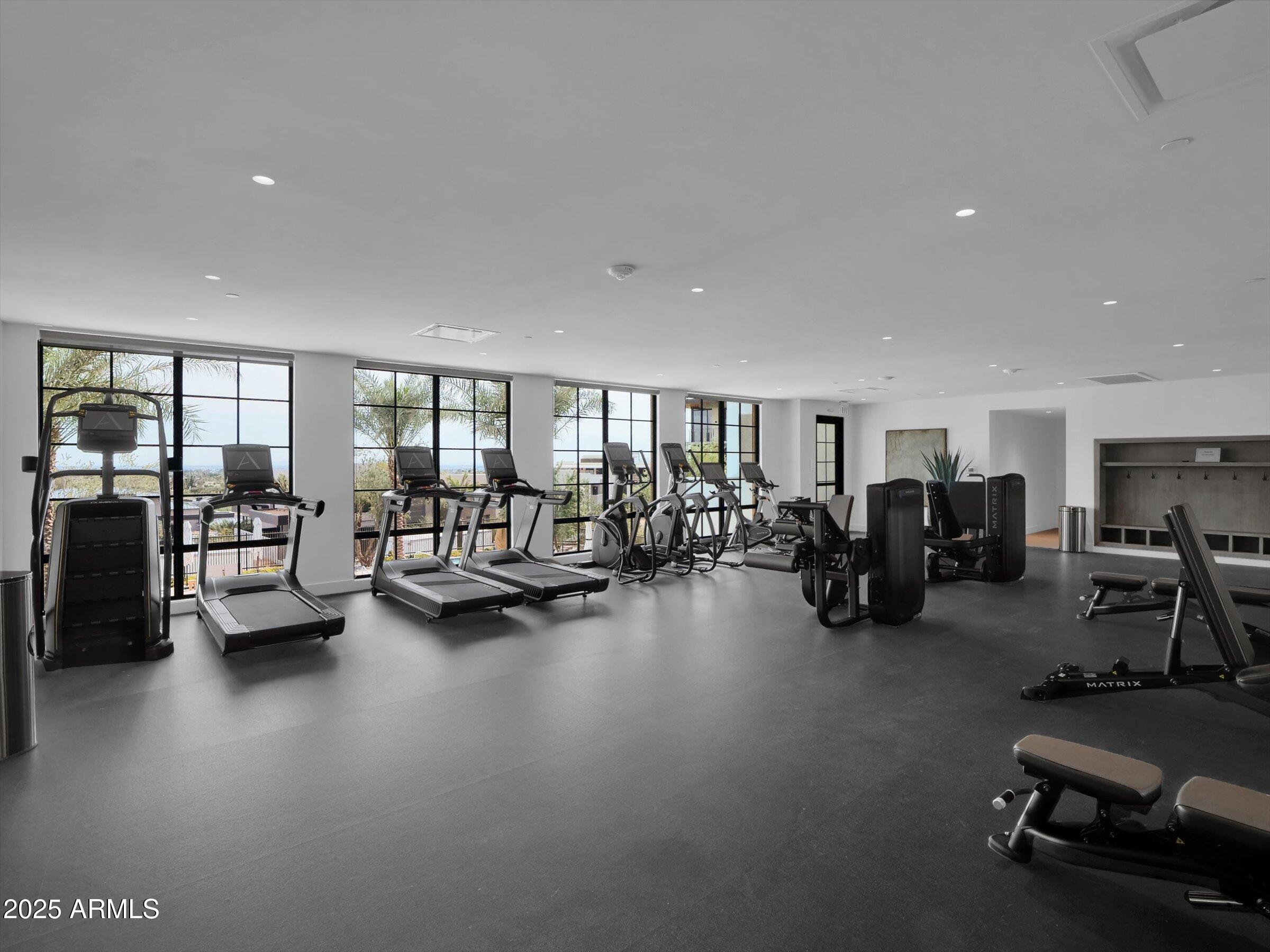ASCENT AT THE PHOENICIAN MOUNTAINSIDE CONDOMINIUMS - Residential