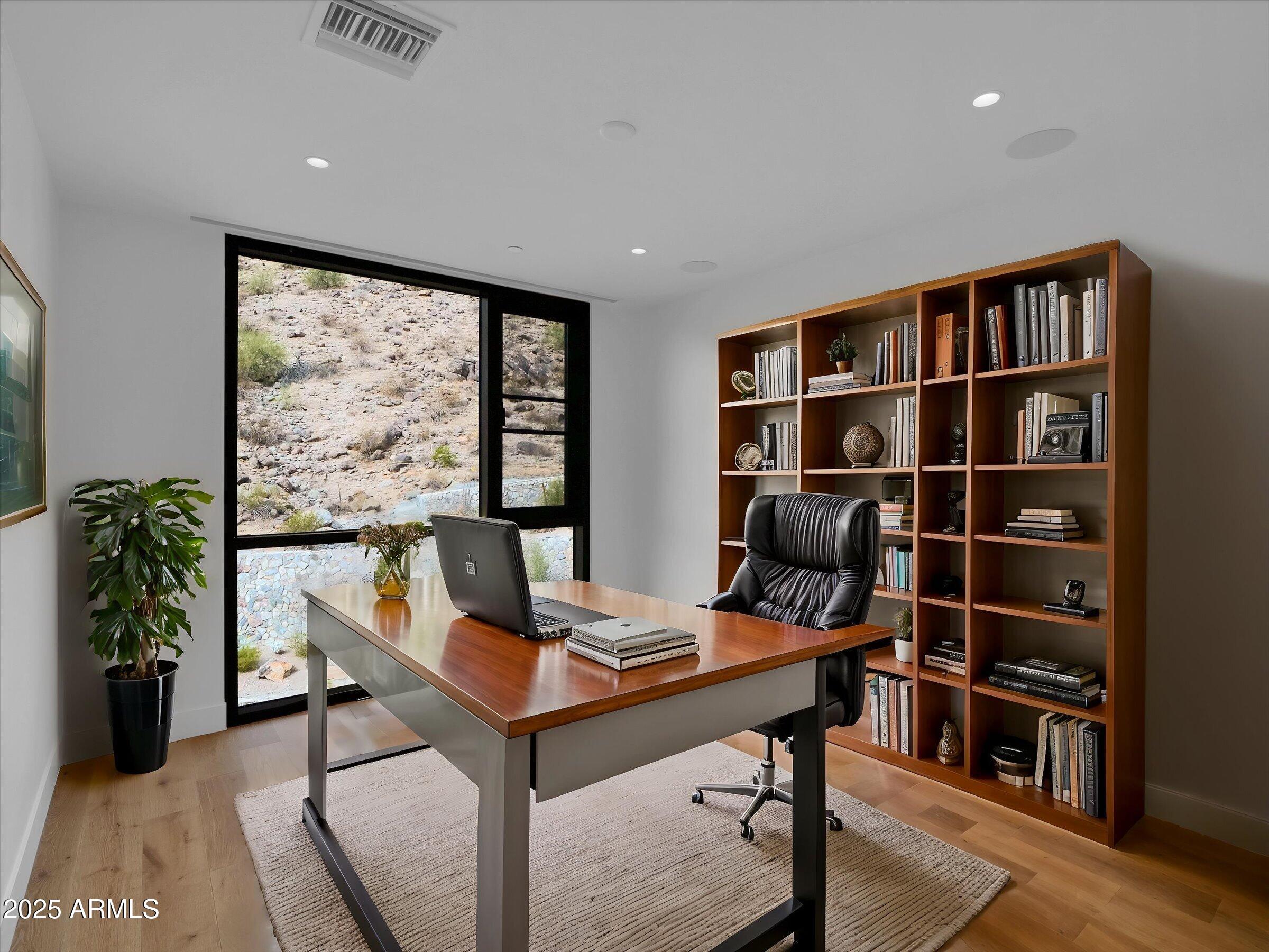 ASCENT AT THE PHOENICIAN MOUNTAINSIDE CONDOMINIUMS - Residential