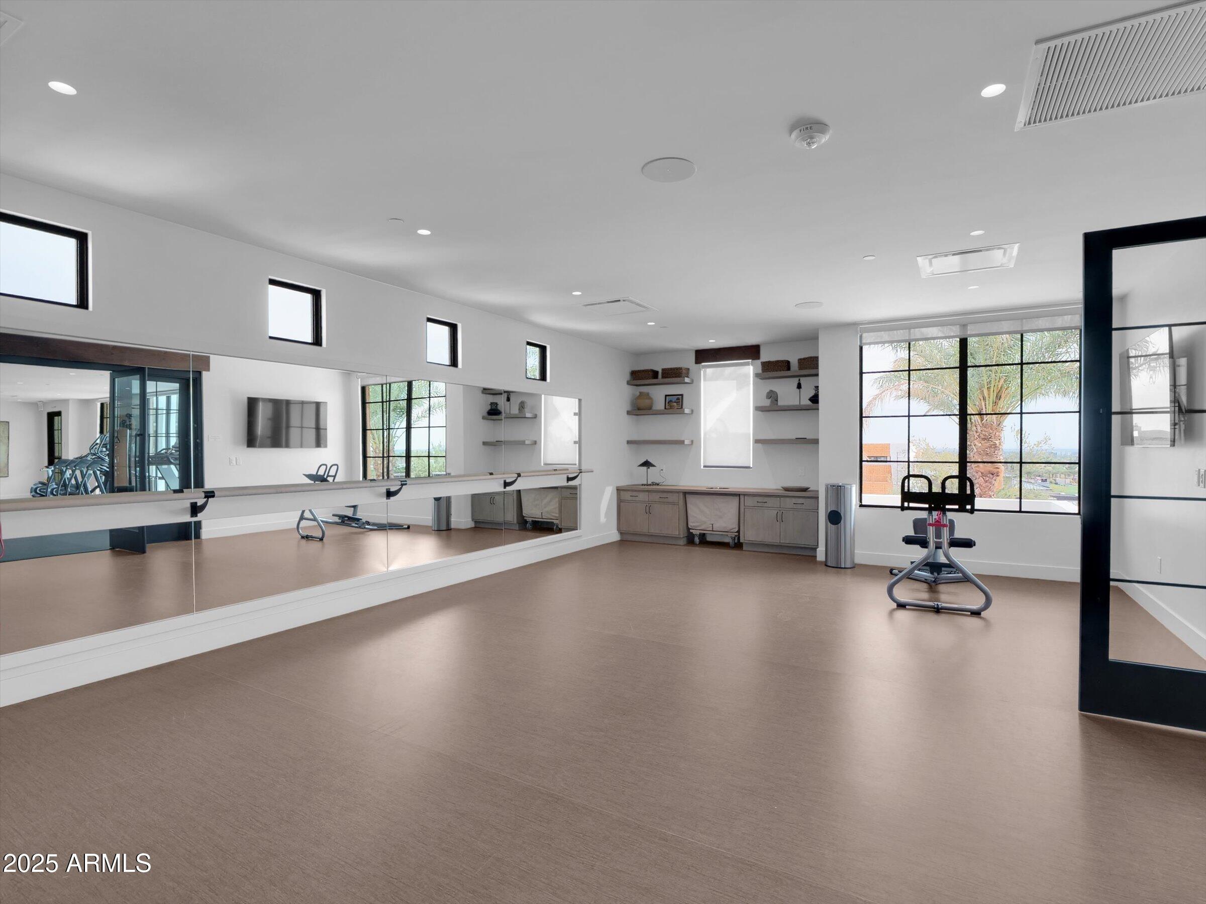 ASCENT AT THE PHOENICIAN MOUNTAINSIDE CONDOMINIUMS - Residential