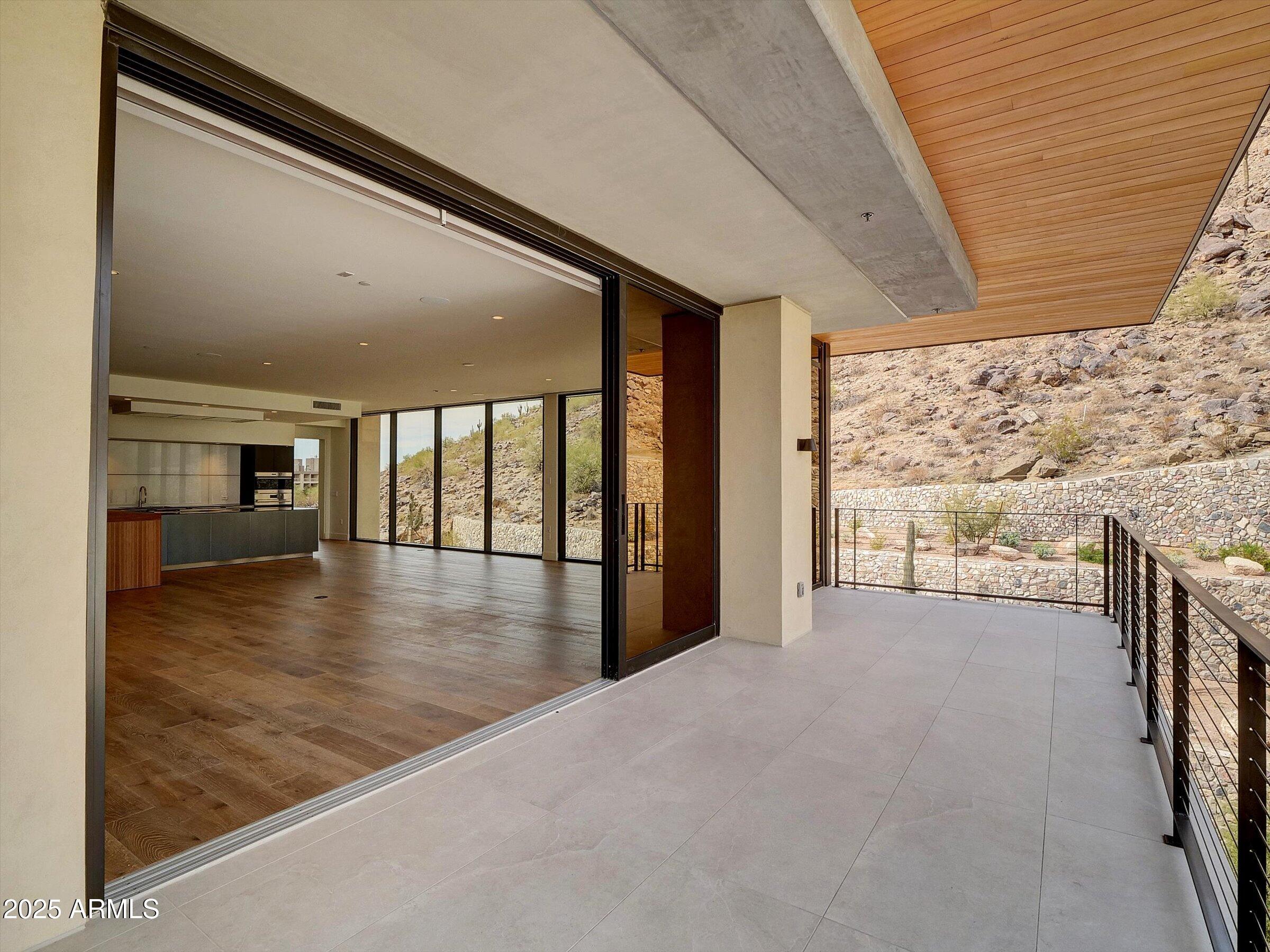 ASCENT AT THE PHOENICIAN MOUNTAINSIDE CONDOMINIUMS - Residential