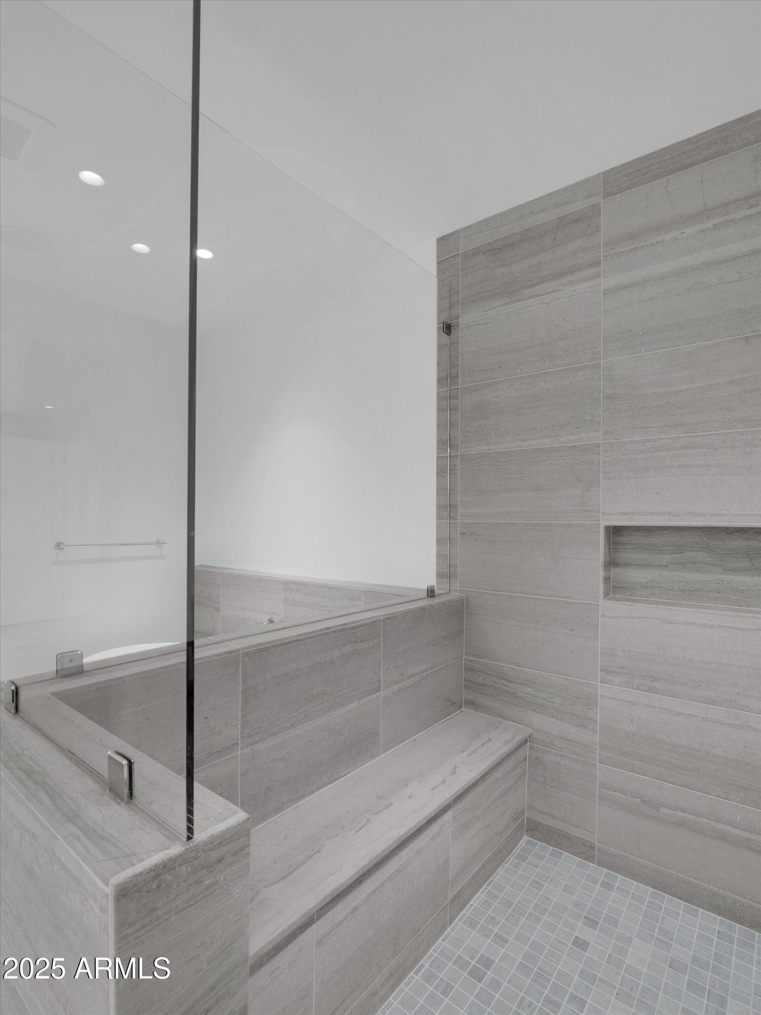 ASCENT AT THE PHOENICIAN MOUNTAINSIDE CONDOMINIUMS - Residential