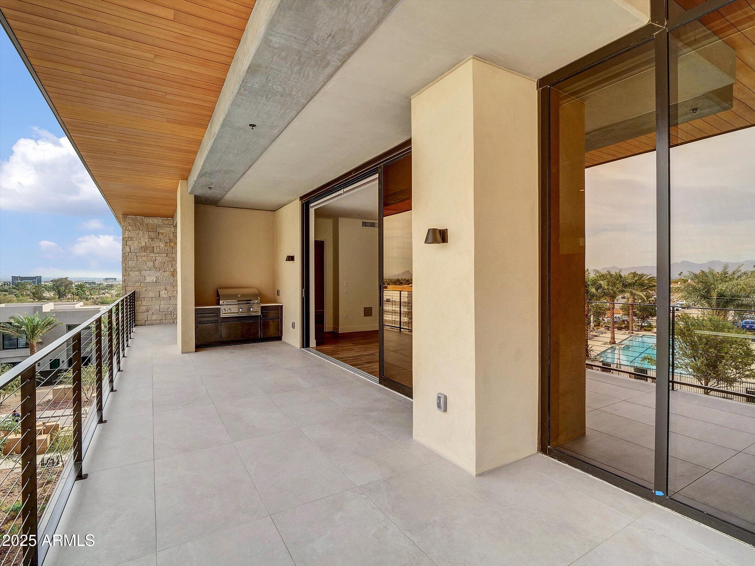 ASCENT AT THE PHOENICIAN MOUNTAINSIDE CONDOMINIUMS - Residential