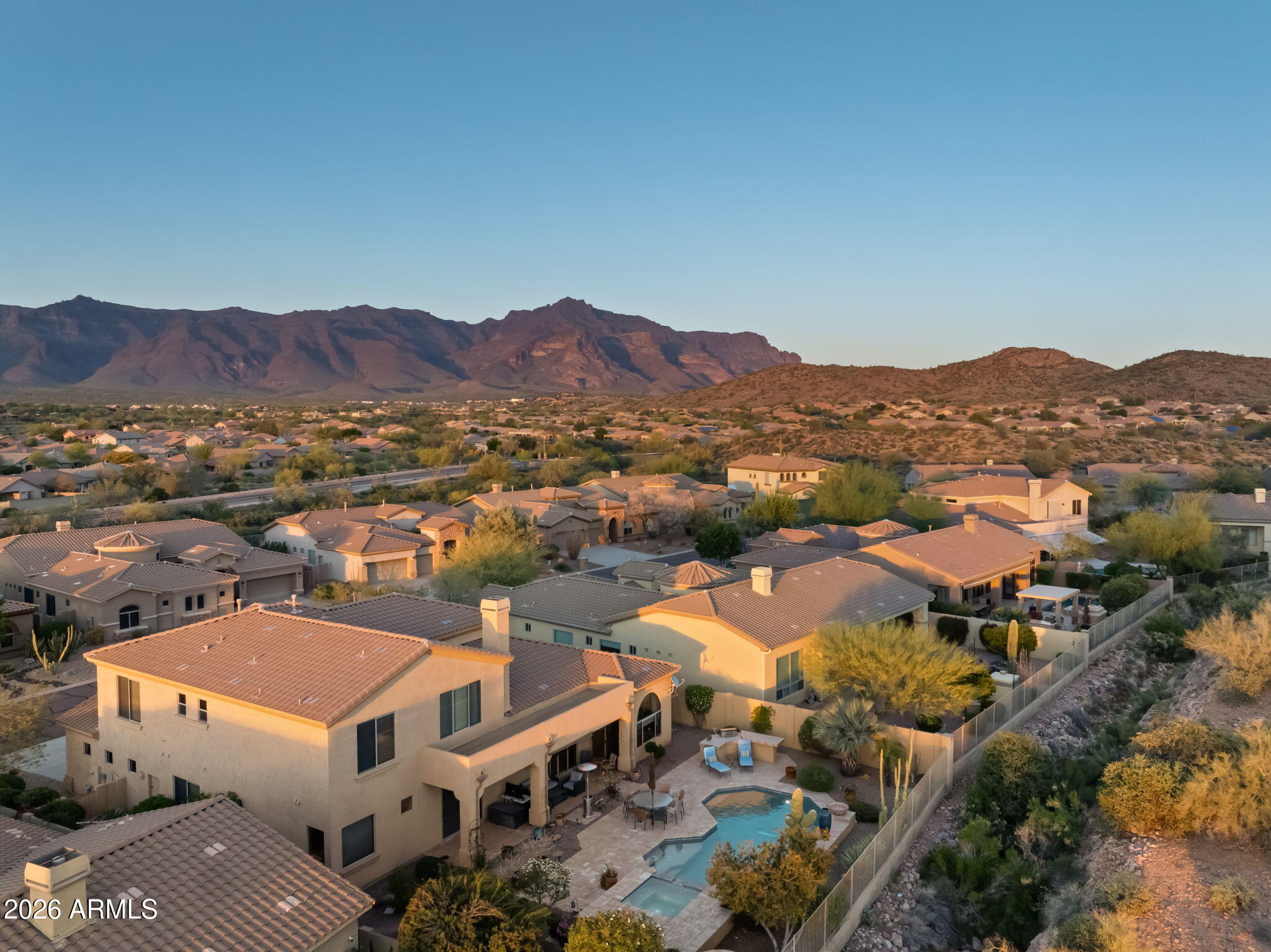 SUPERSTITION FOOTHILLS - Residential