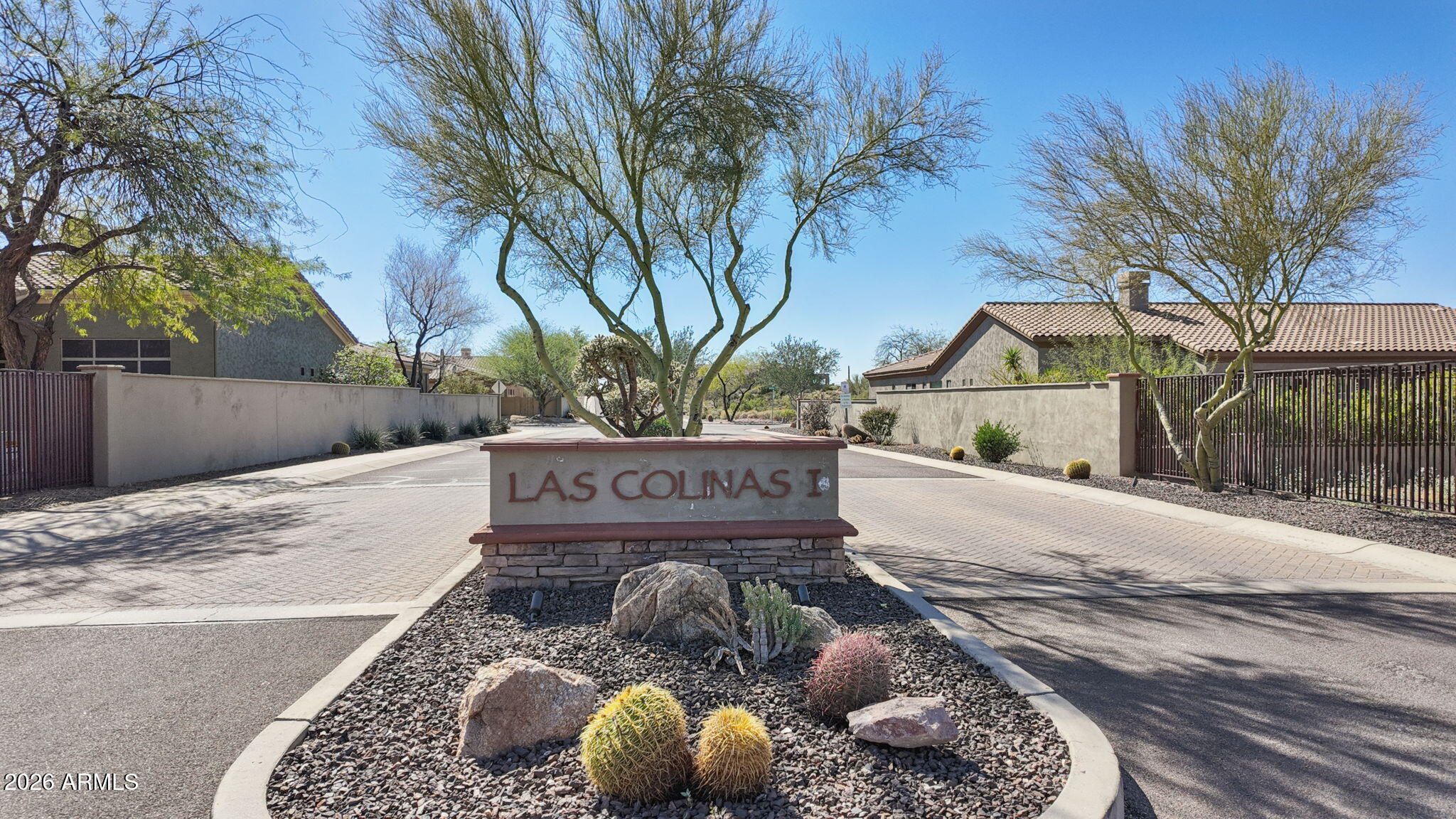 SUPERSTITION FOOTHILLS - Residential