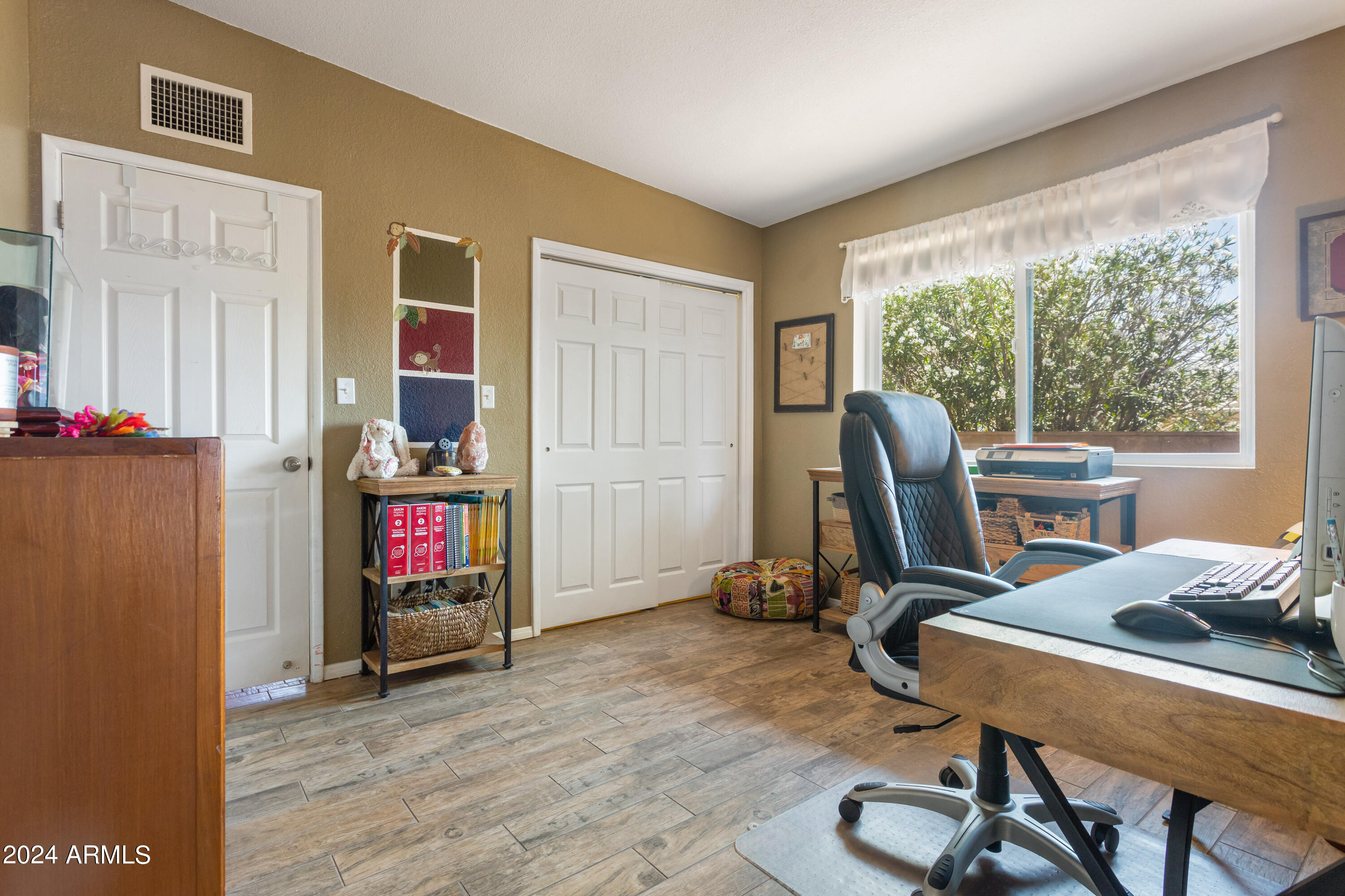 TOWN & COUNTRY ESTATES 6 - Residential