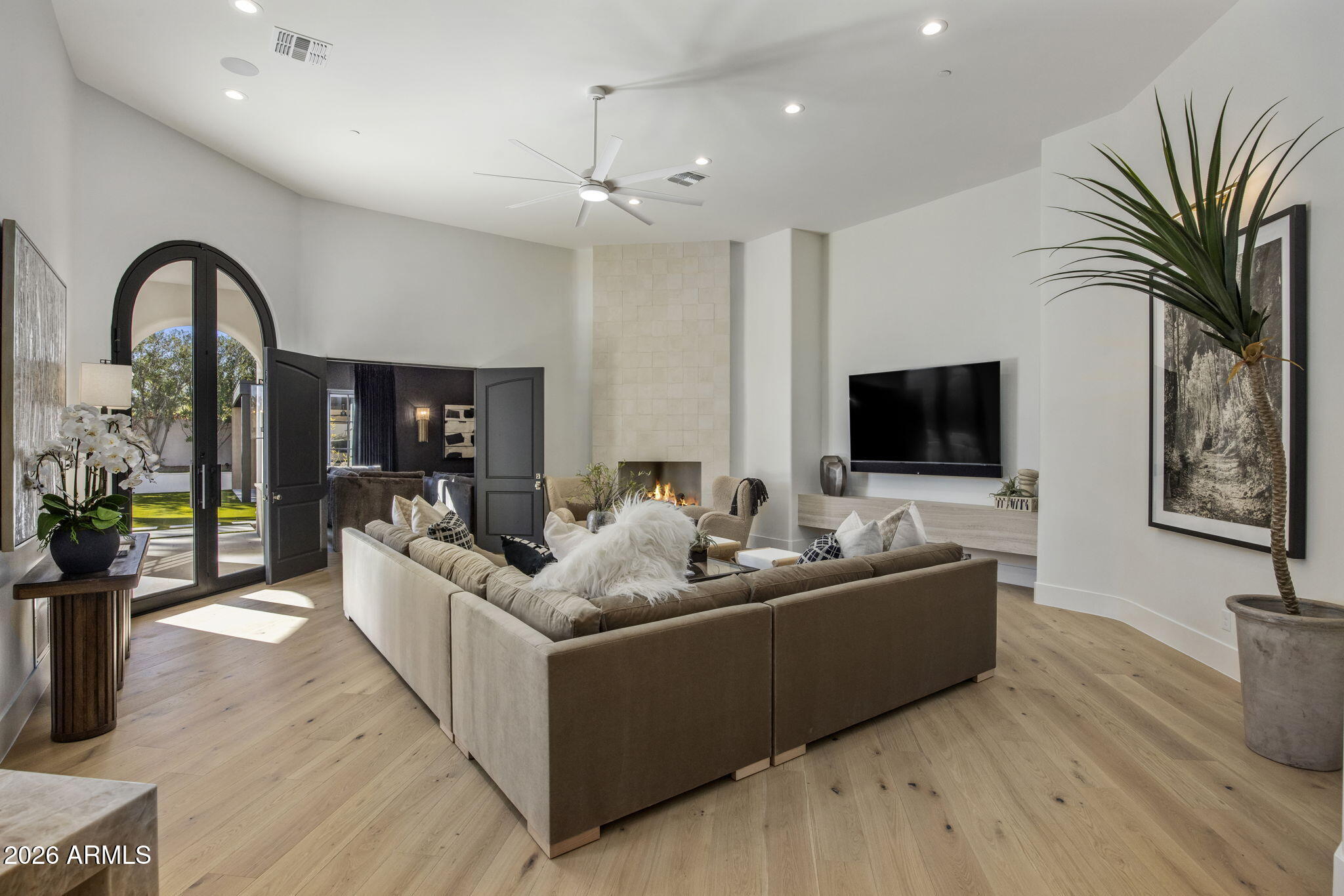 GROSSE POINTE HIGHLANDS - Residential