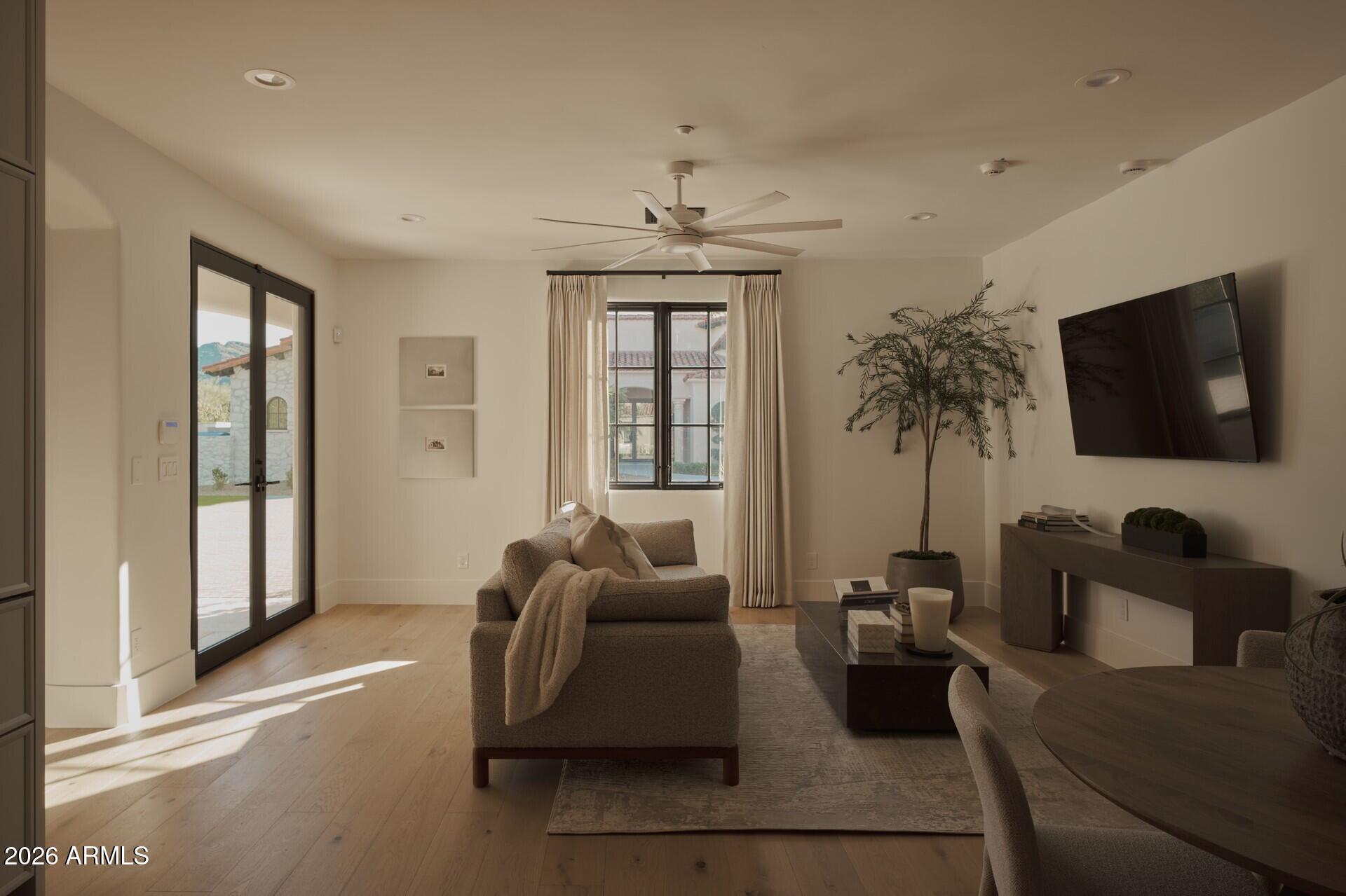 GROSSE POINTE HIGHLANDS - Residential
