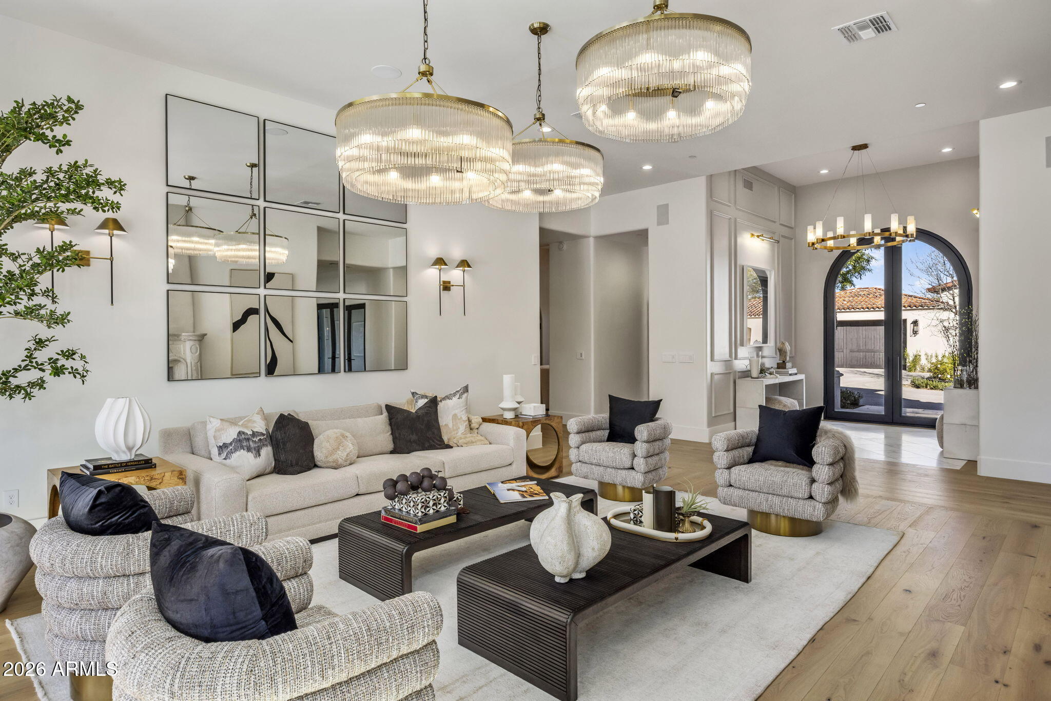 GROSSE POINTE HIGHLANDS - Residential