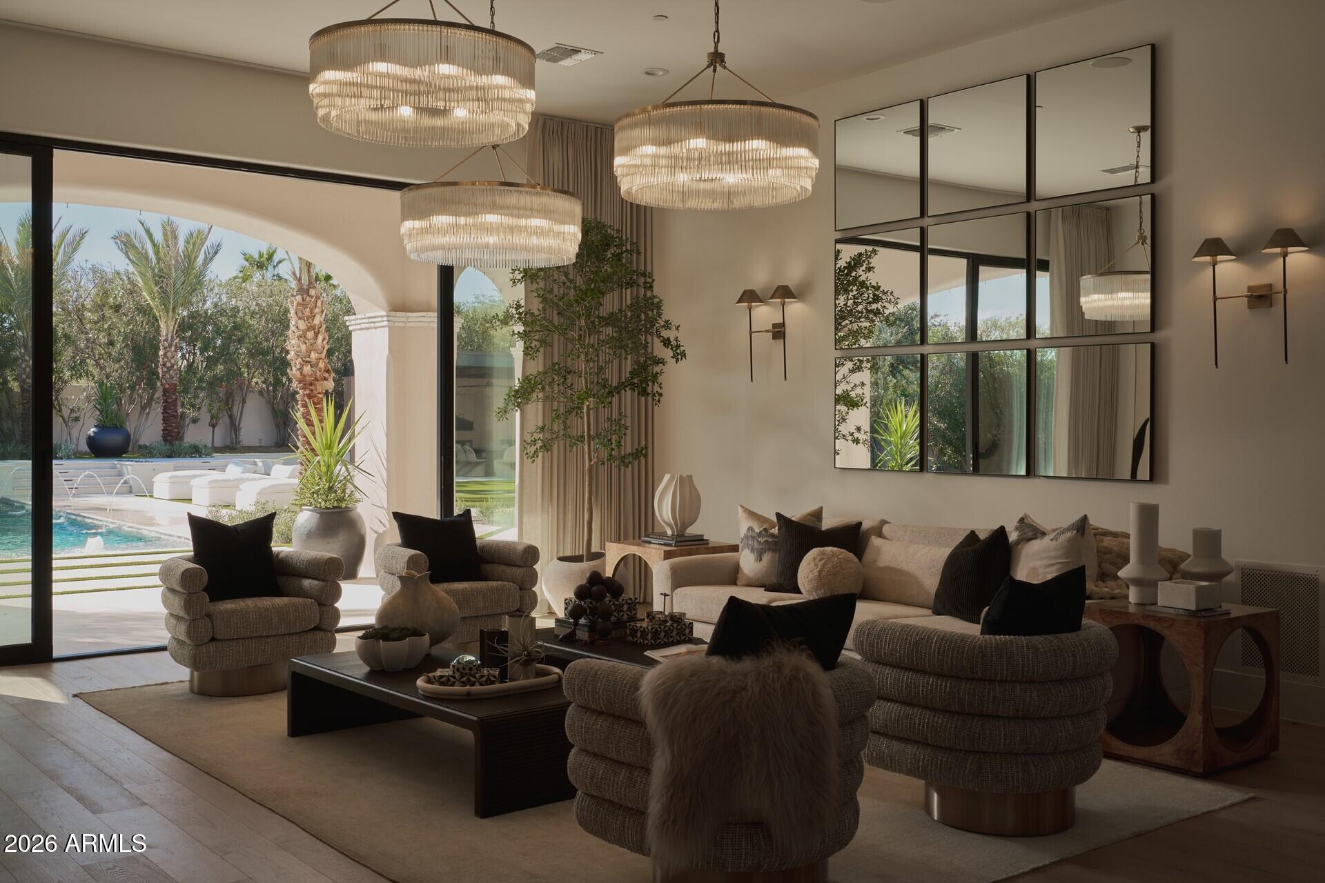 GROSSE POINTE HIGHLANDS - Residential