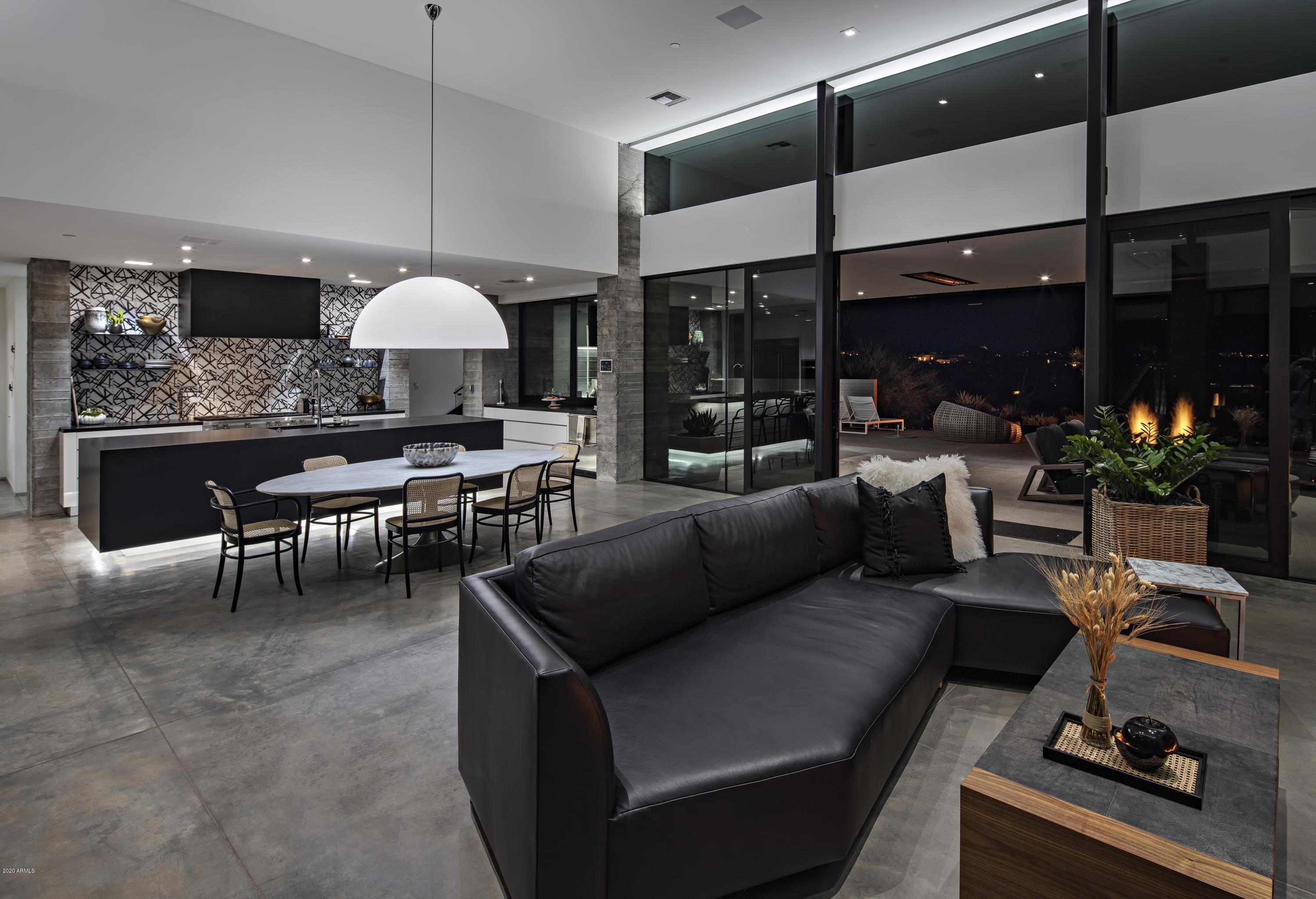 ESTANCIA - Residential