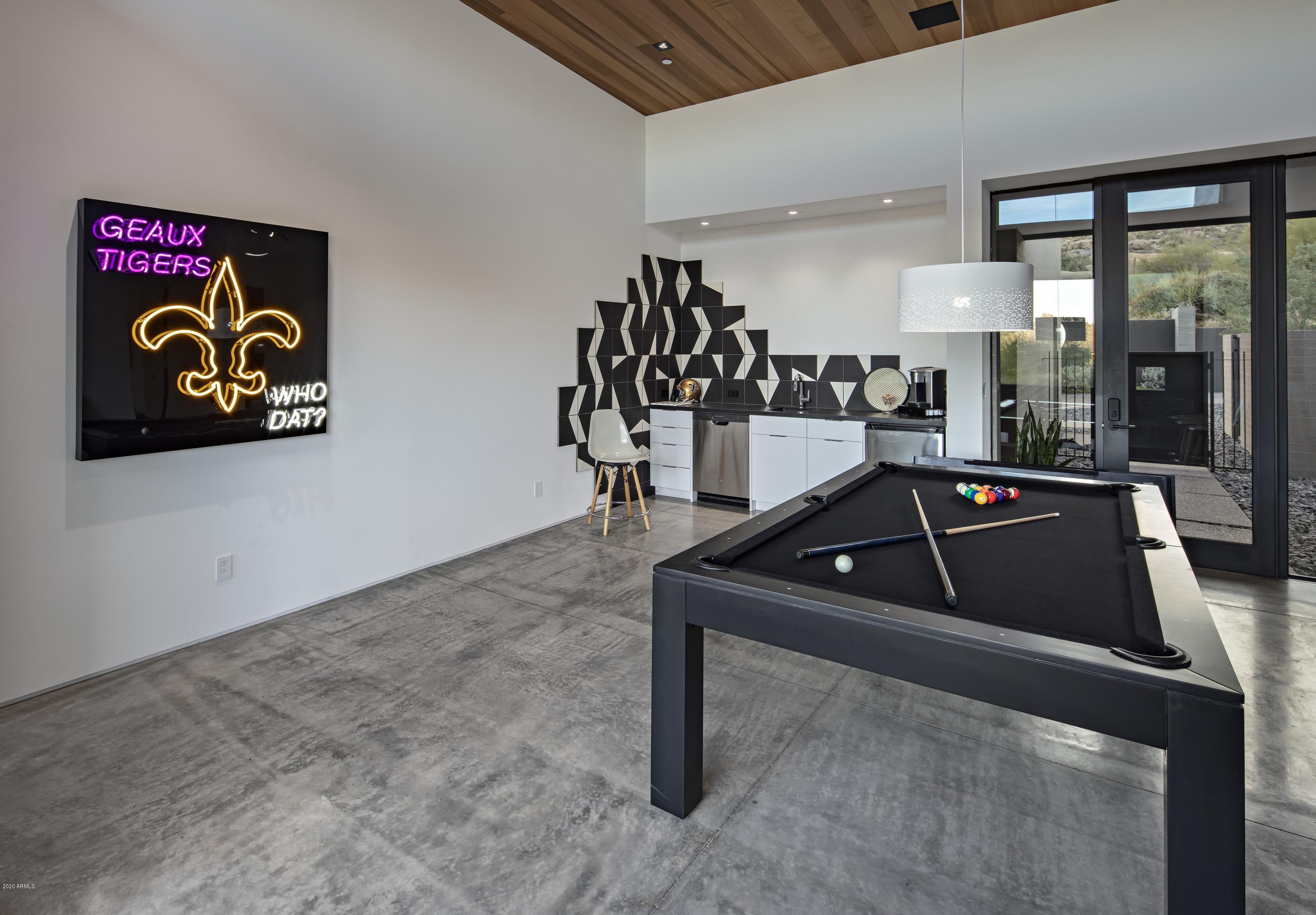 ESTANCIA - Residential