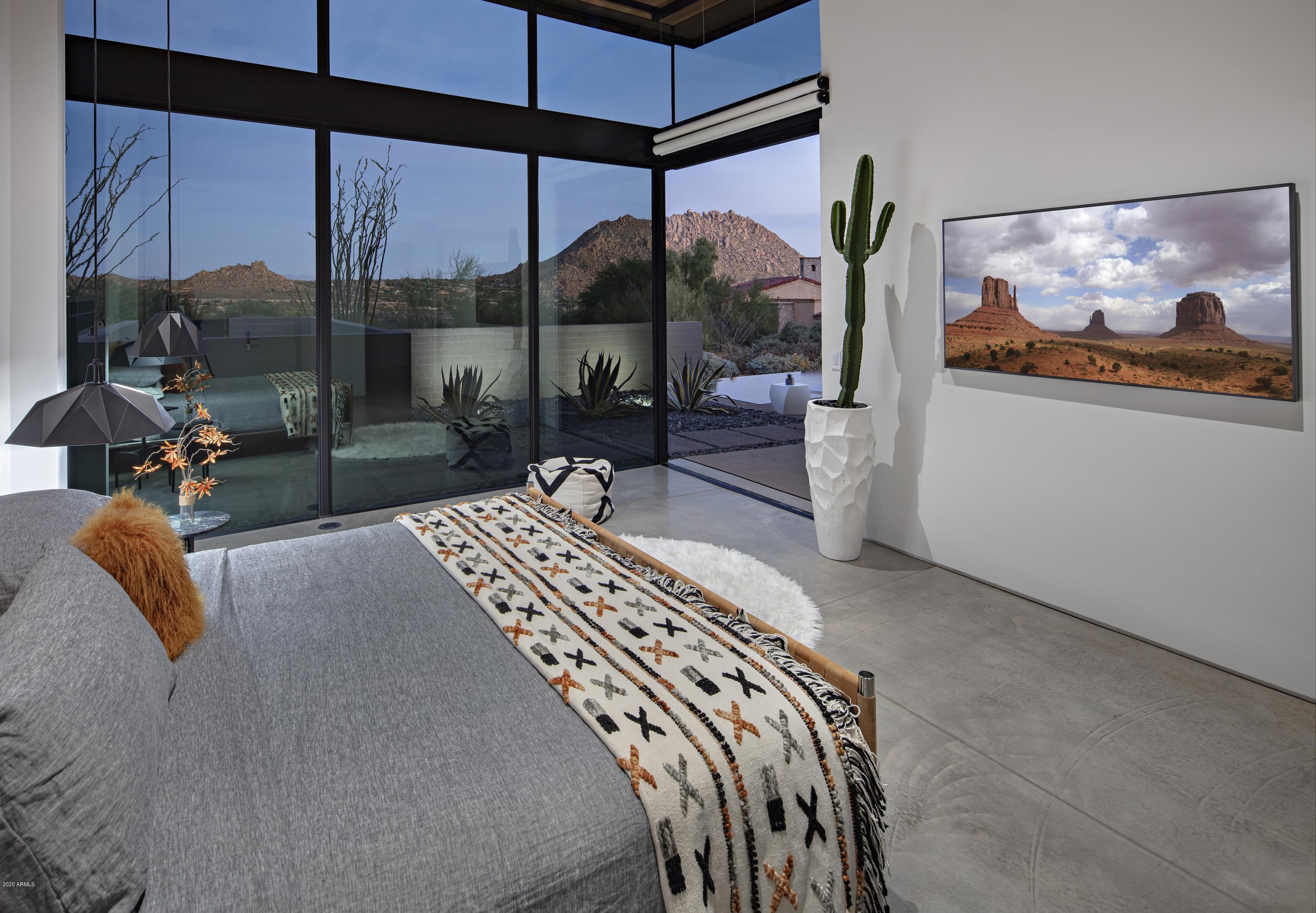 ESTANCIA - Residential