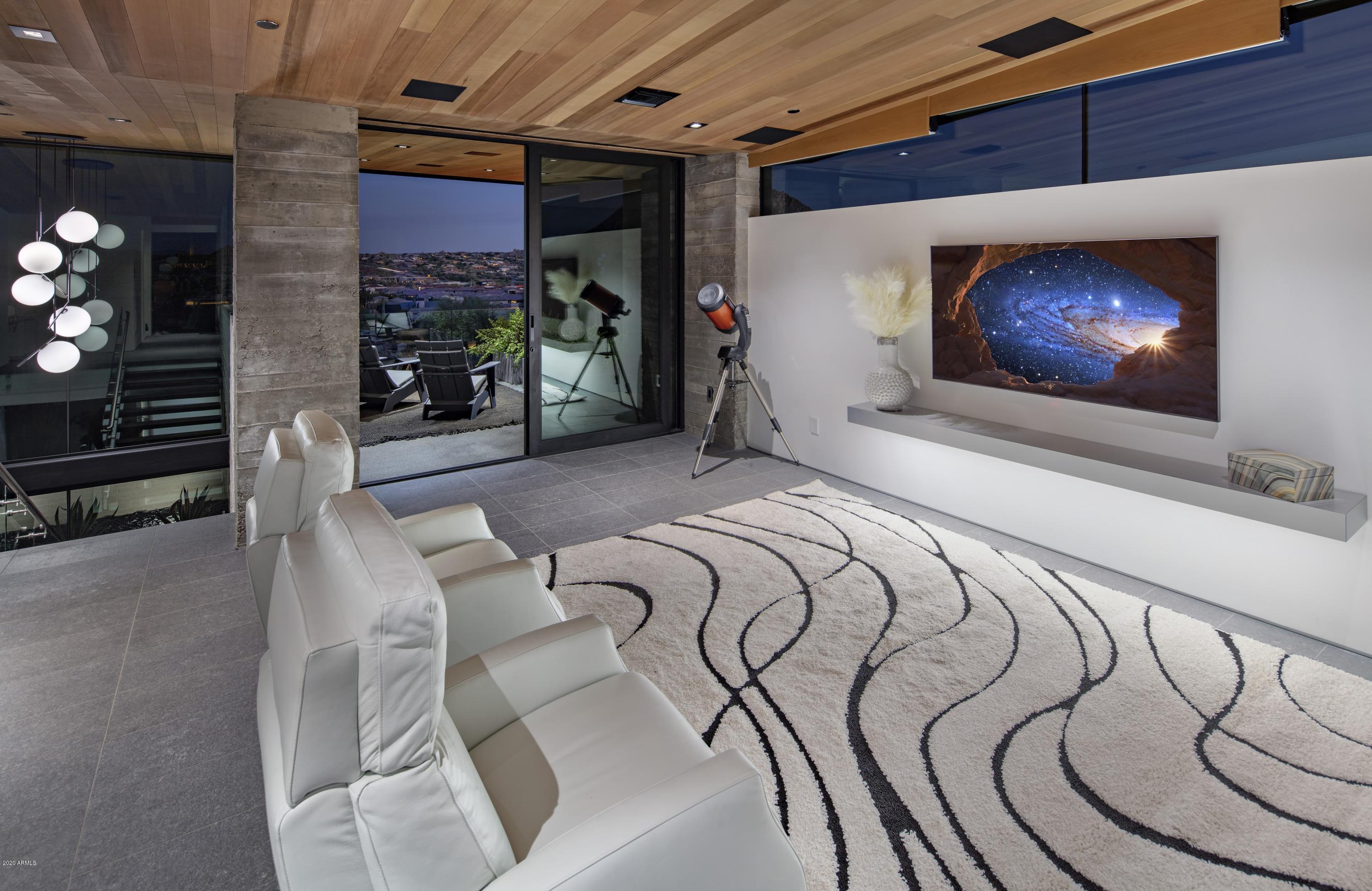 ESTANCIA - Residential