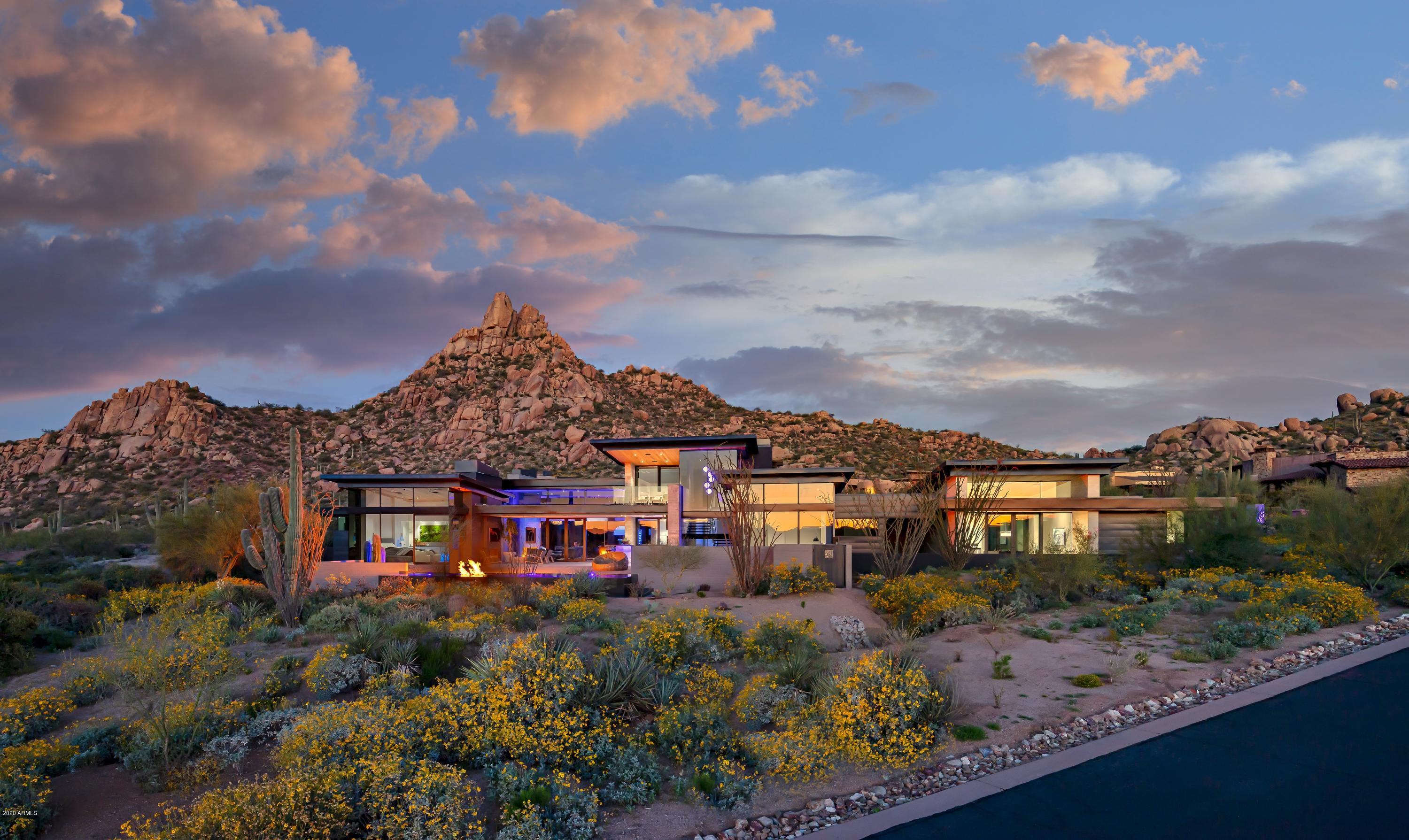 ESTANCIA - Residential