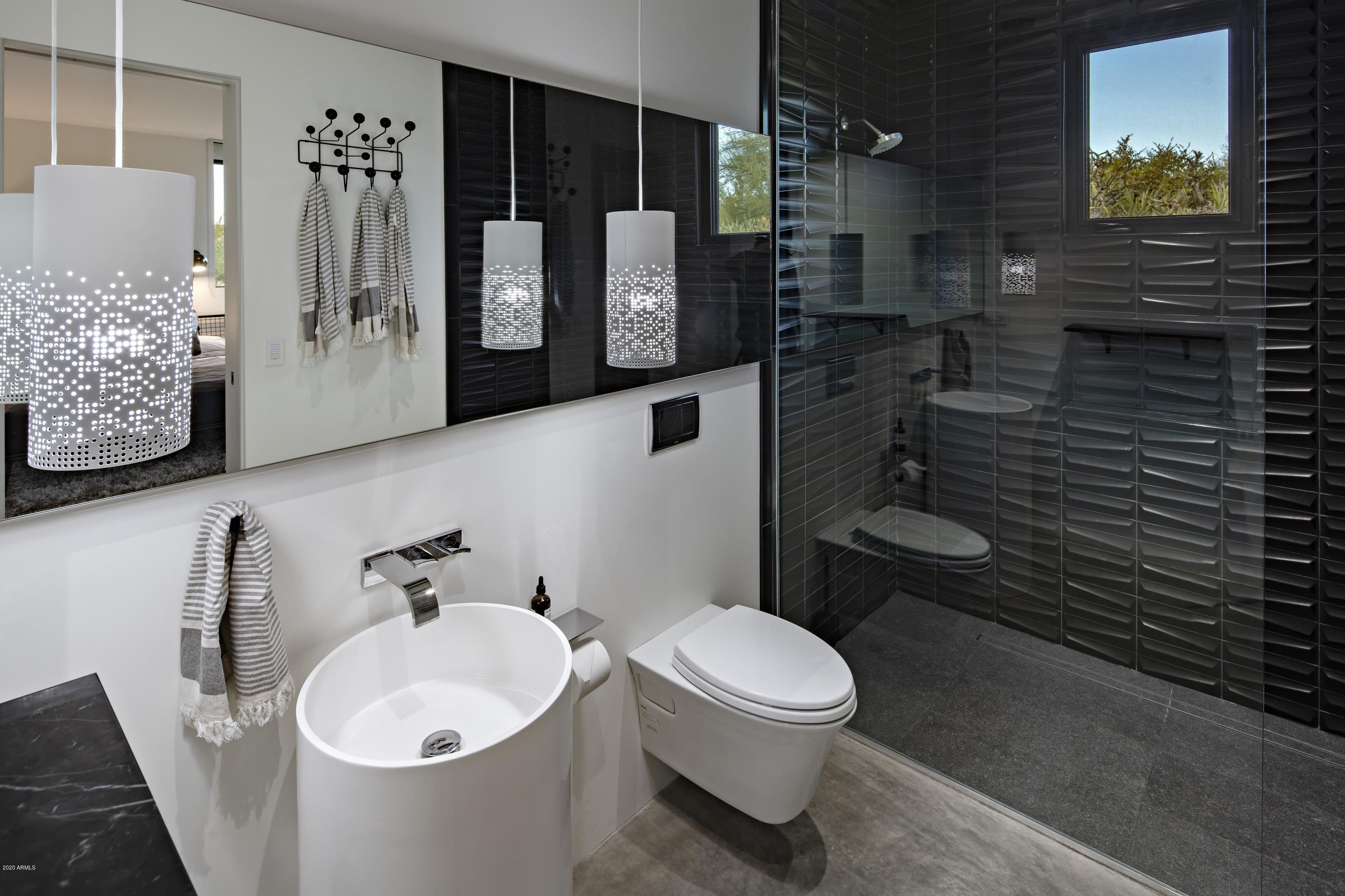 ESTANCIA - Residential