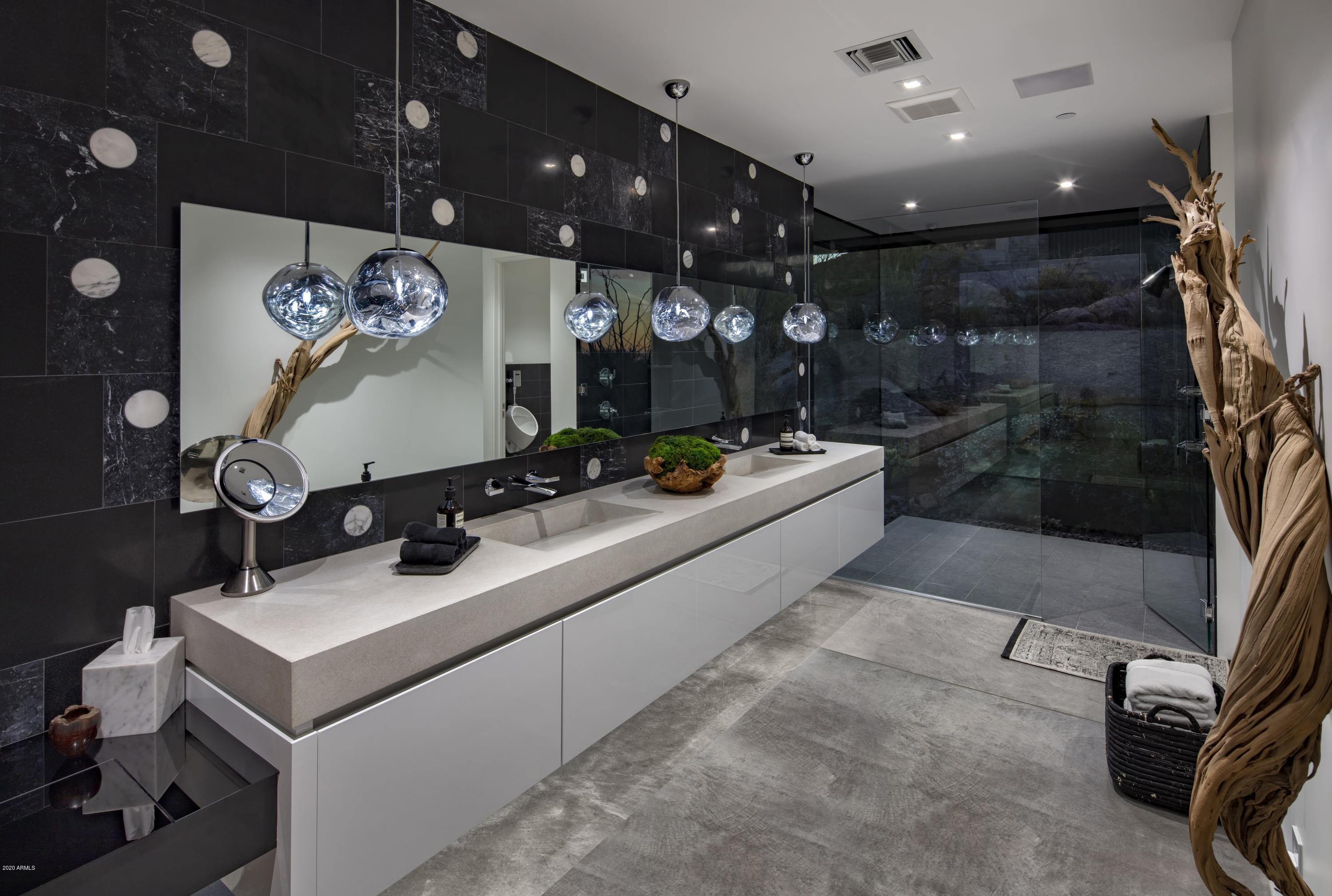 ESTANCIA - Residential
