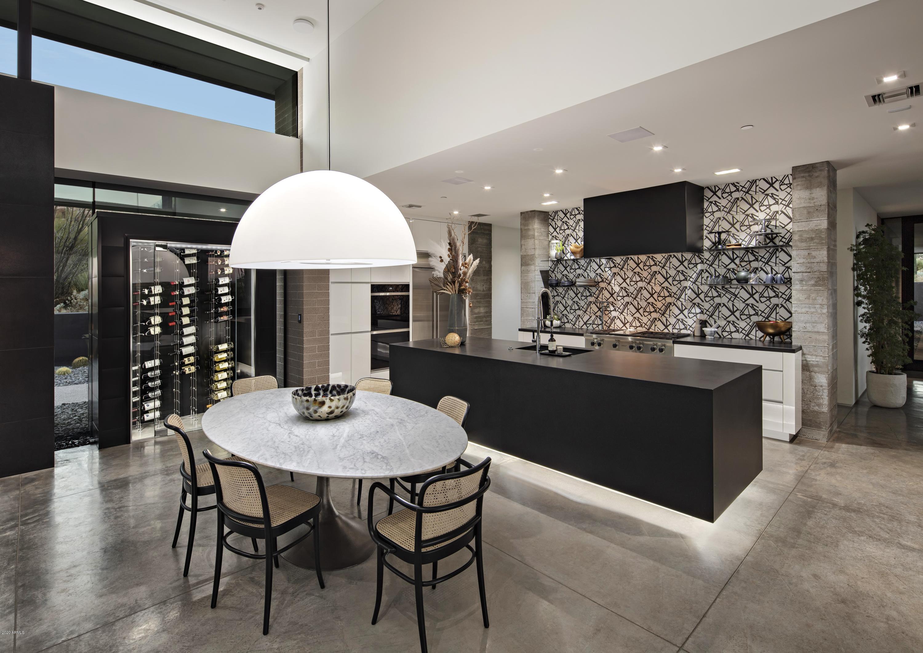 ESTANCIA - Residential