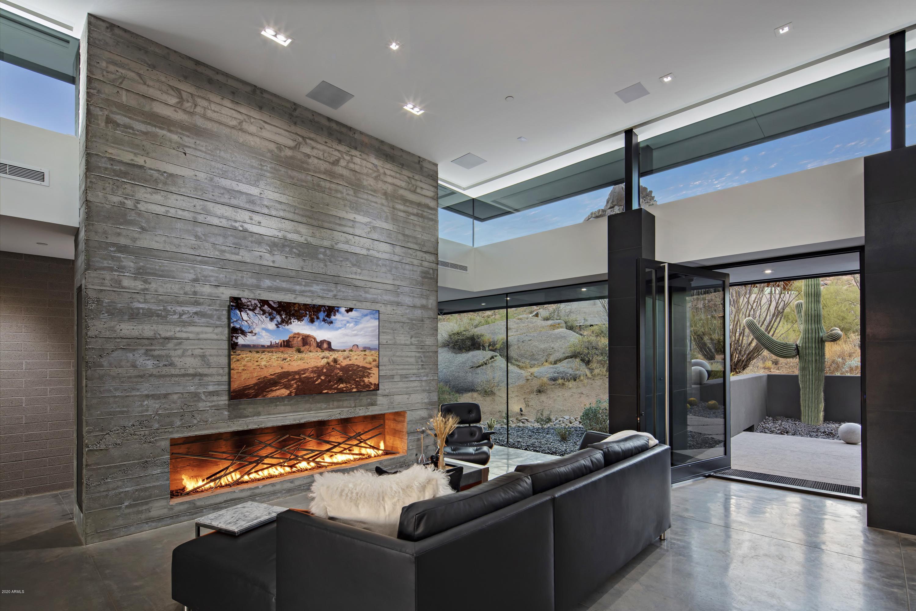 ESTANCIA - Residential